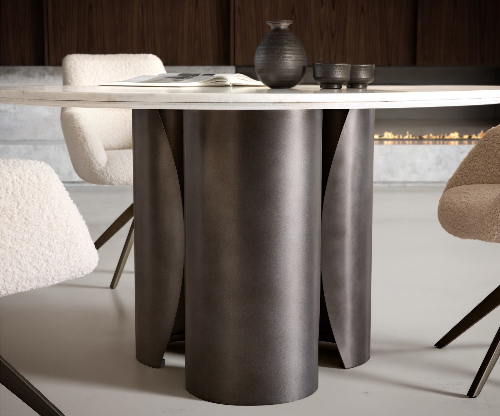 Esstisch Adenza Rund 140x140 cm Marmor Weiß Metall Silber Fusion Finish 3