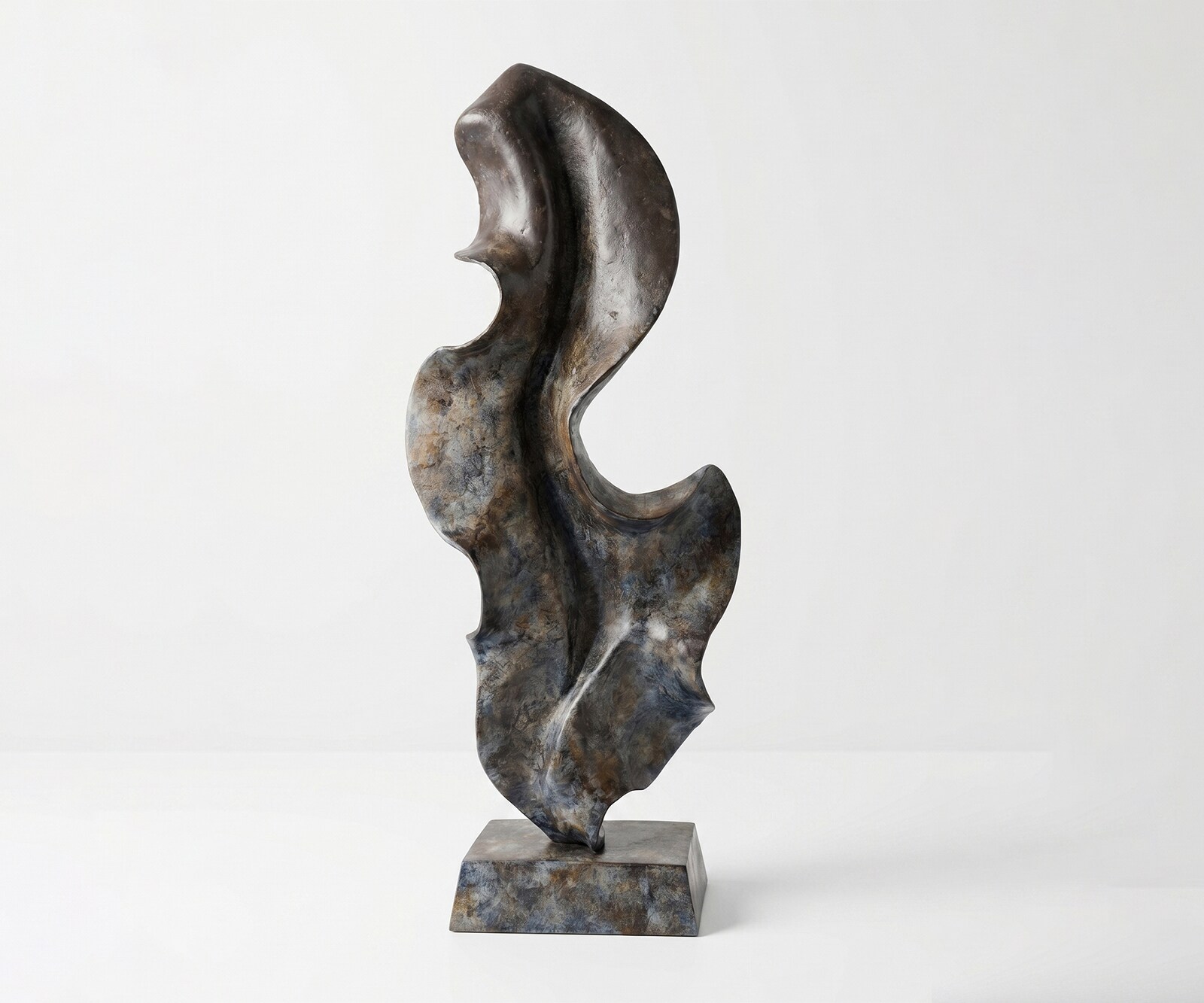 Skulptur Arvena B37 x T16 x H92 cm Aluminium Umbra Antica Handgemacht