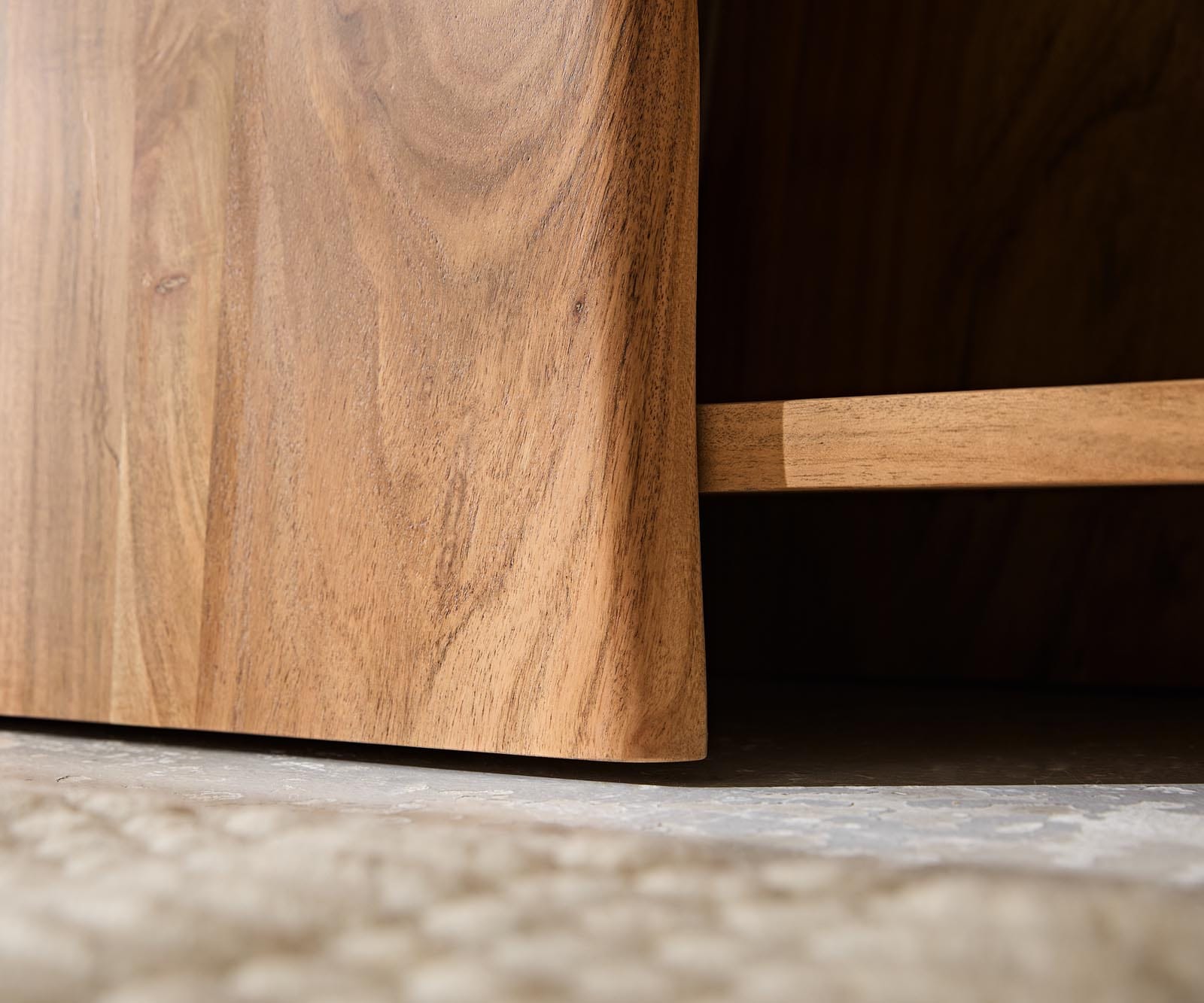 Regal Live-Edge 140x195 cm Akazie Natur 2 Türen 8
