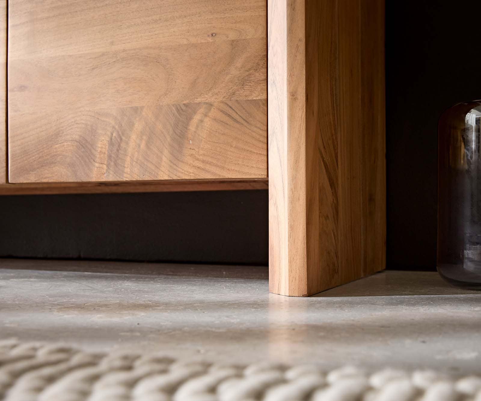 Sideboard Assuan 175 cm Akazie Natur 4 Türen 1 Fach 6 Sideboard Assuan 175 cm Akazie Natur 4 Türen 1 Fach 6