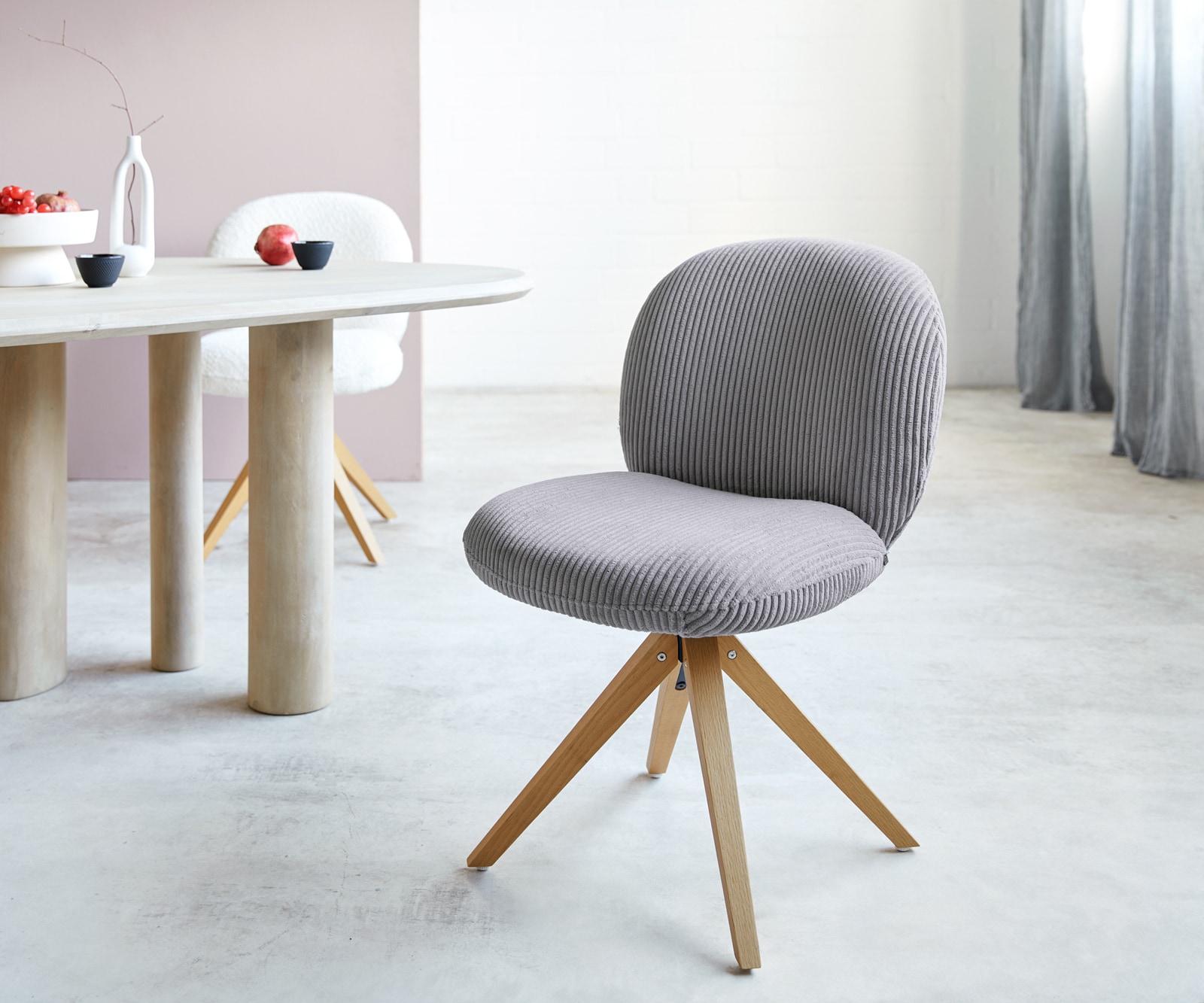 Drehstuhl Nube-Flex Cord Silbergrau Holzgestell kantig Natur 180° drehbar Taschenfederkern Drehstuhl Nube-Flex Cord Silbergrau Holzgestell kantig Natur 180° drehbar Taschenfederkern