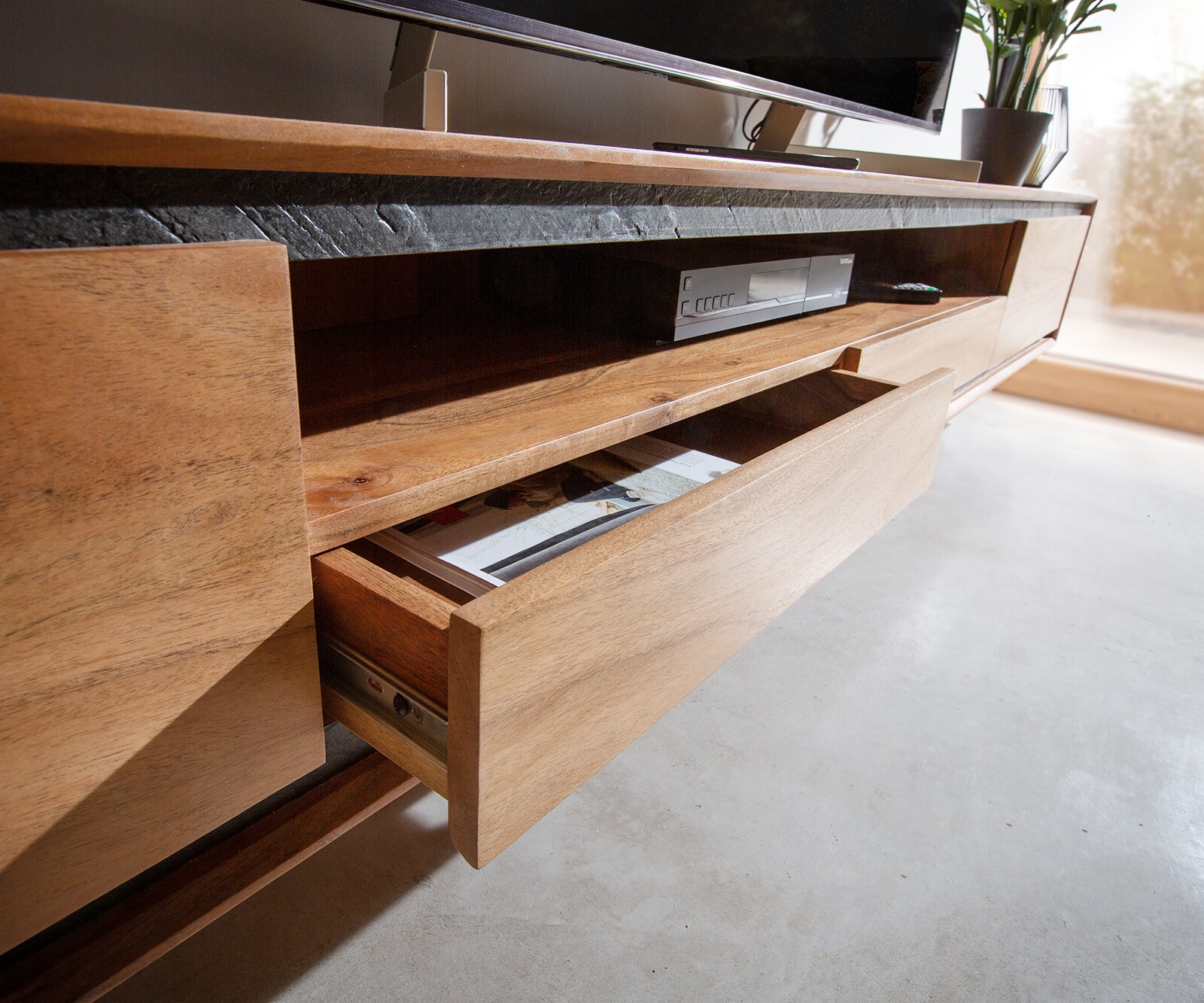 Lowboard Stonegrace 240 cm Akazie Natur 2 Türen 1 Fach 2 Schubladen Steinfurnier schwebend 3 Lowboard Stonegrace 240 cm Akazie Natur 2 Türen 1 Fach 2 Schubladen Steinfurnier schwebend 3