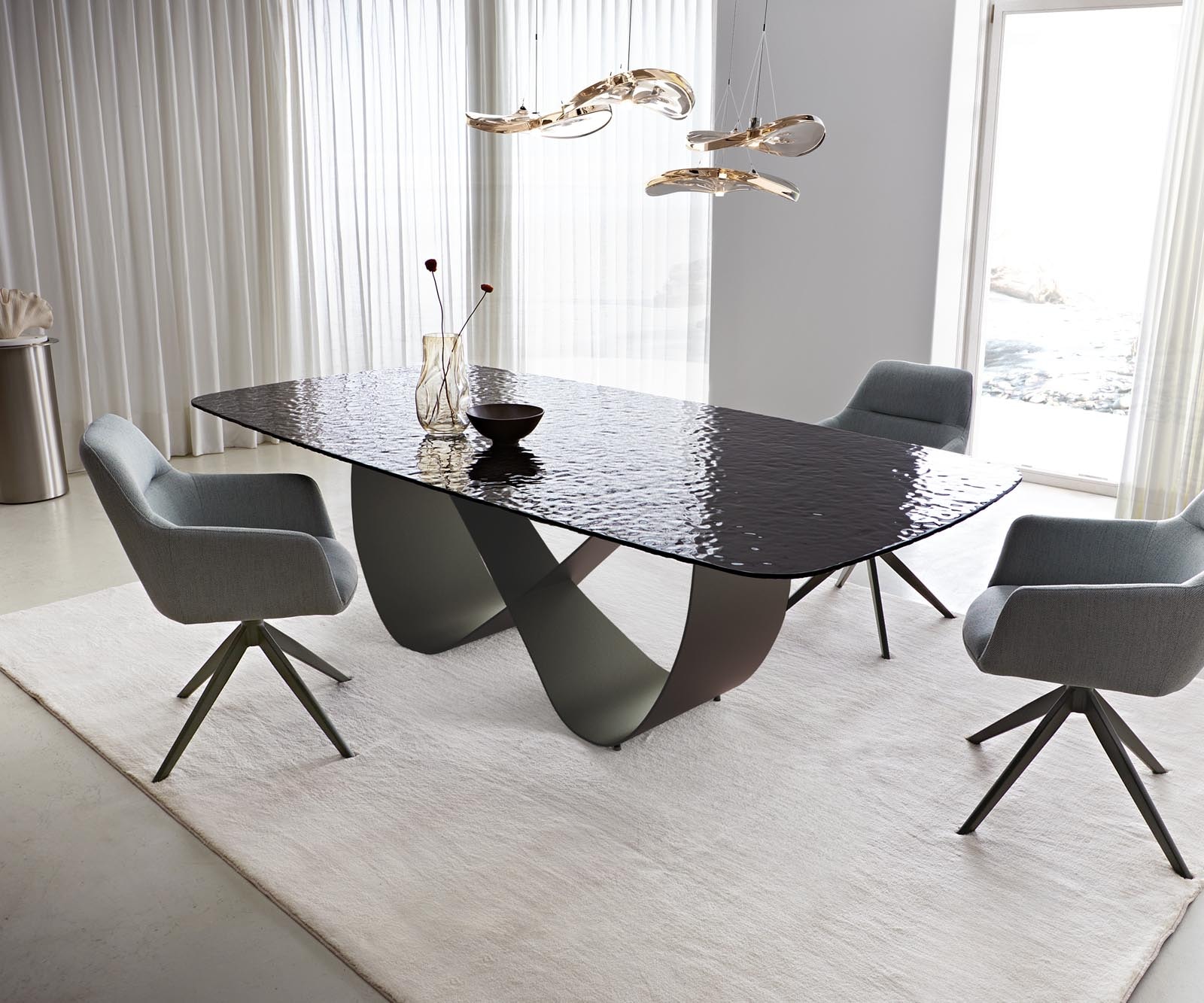 Esstisch Edge Boot 240x120 Reliefglas Rauchschwarz 3D-Design Infinity Metall Effektfinish Titan Esstisch Edge Boot 240x120 Reliefglas Rauchschwarz 3D-Design Infinity Metall Effektfinish Titan