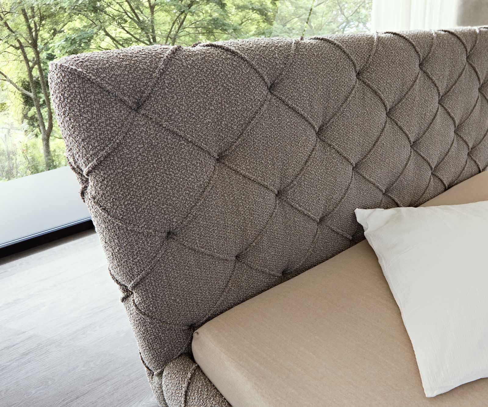 Polsterbettgestell Nayara 140x200 cm Bouclé Silbergrau 4 Polsterbettgestell Nayara 140x200 cm Bouclé Silbergrau 4