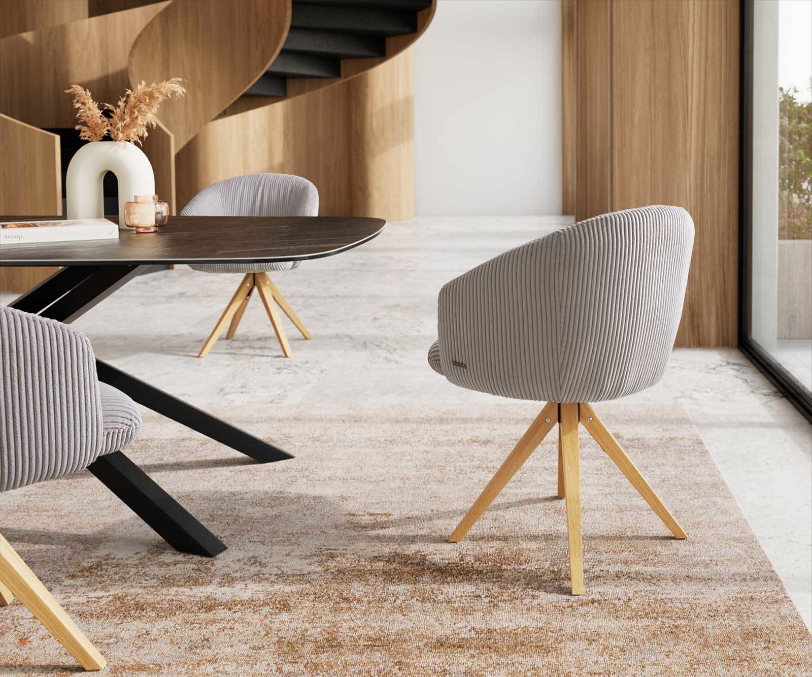 Chaise-pivotante Caja-Flex avec accoudoirs côtelé gris argenté pied en bois angulaire naturel pivotement sur 180° ressorts ensachés 4