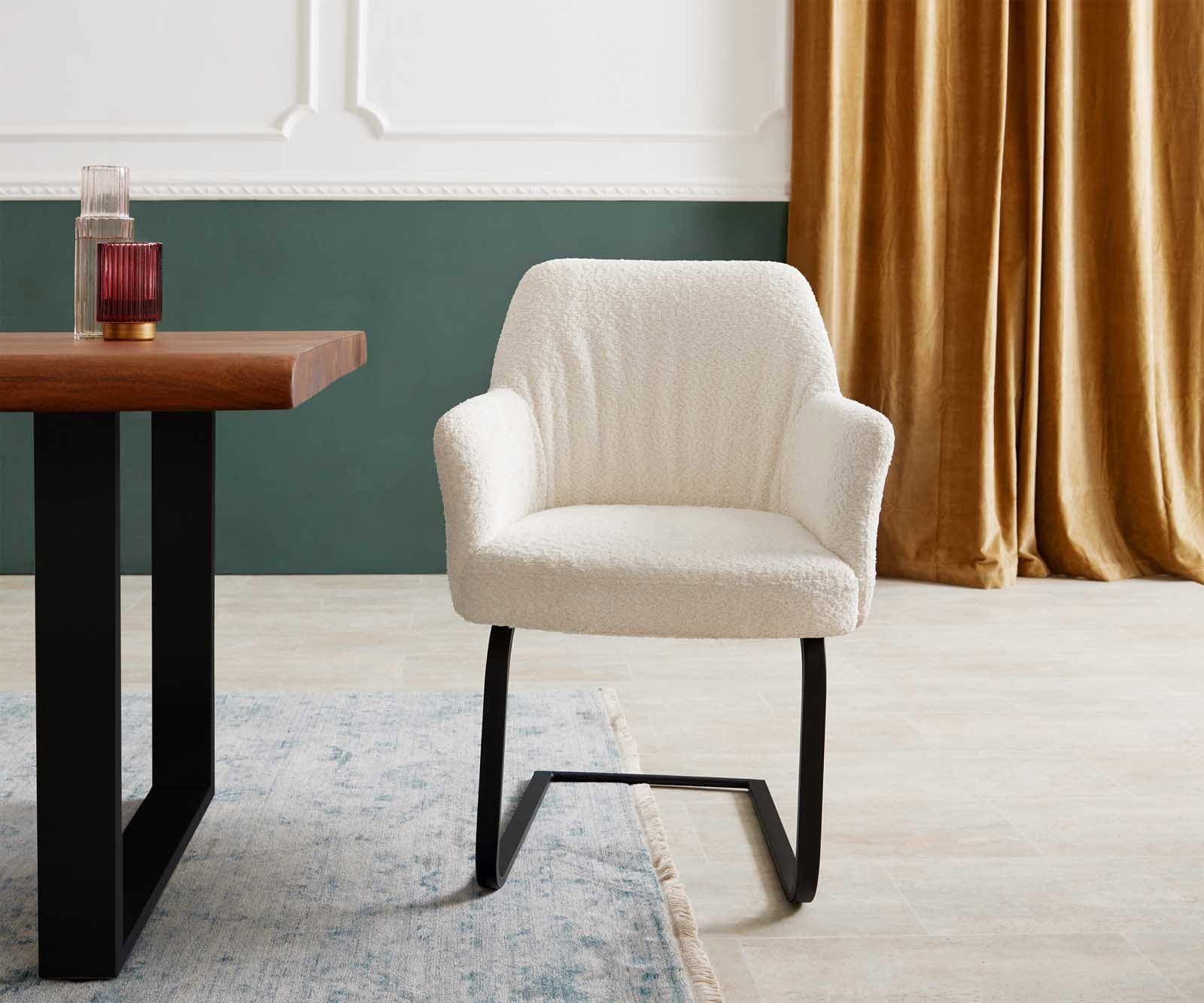 Freischwinger Xana-Flex mit Armlehnen Bouclé Weiß Freischwinger flach Schwarz Taschenfederkern 1 Freischwinger Xana-Flex mit Armlehnen Bouclé Weiß Freischwinger flach Schwarz Taschenfederkern 1