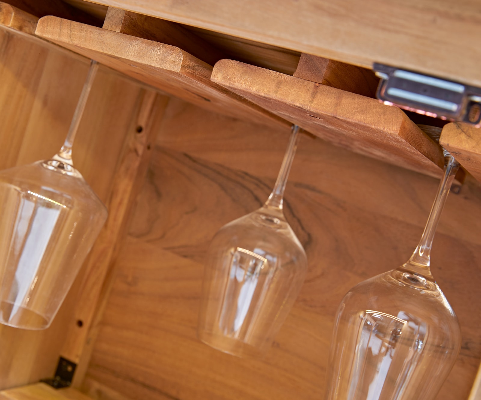 Barschrank Hedora 160x75 cm Akazie Natur mit Beleuchtung 8