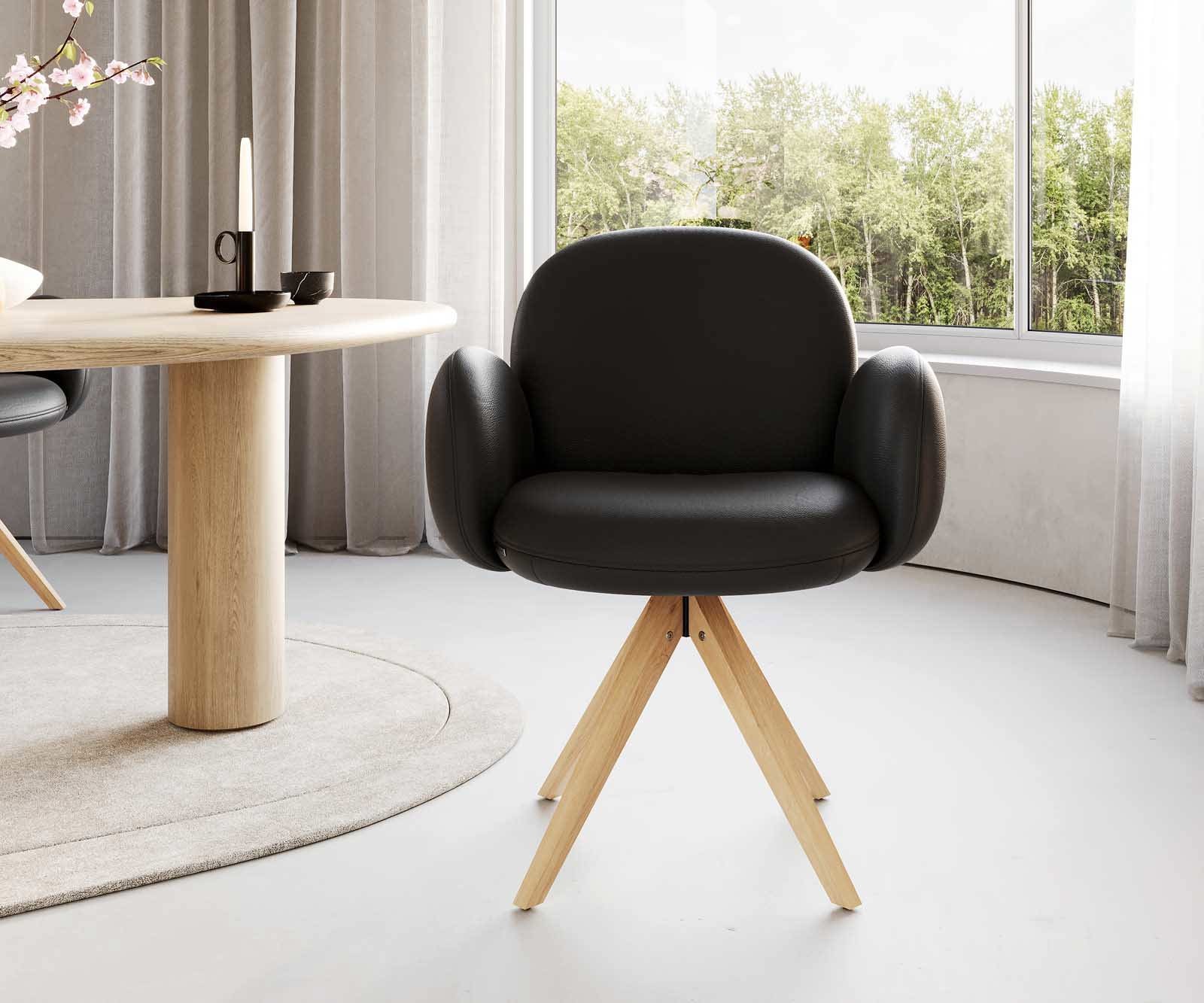 Drehstuhl Nube-Flex mit Armlehnen Echt-Leder Schwarz Holzgestell kantig Natur 180° drehbar Taschenfederkern 1 Drehstuhl Nube-Flex mit Armlehnen Echt-Leder Schwarz Holzgestell kantig Natur 180° drehbar Taschenfederkern 1