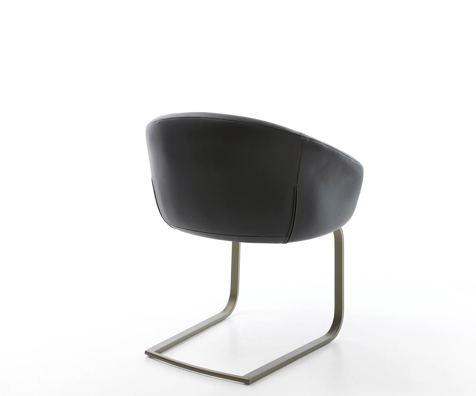 Cantilever Vinka-Flex avec accoudoirs cuir de vache noir pied cantilever plat aspect titane ressorts ensachés 5