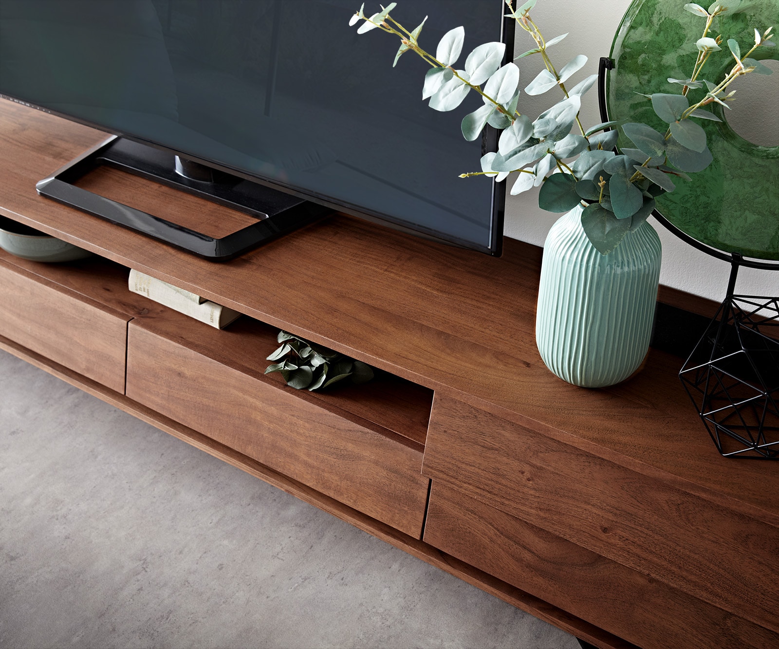 Lowboard Eloi 240x35 cm Akazie Braun 2 Türen 2 Schubladen V-Fuß Schwarz 4 Lowboard Eloi 240x35 cm Akazie Braun 2 Türen 2 Schubladen V-Fuß Schwarz 4