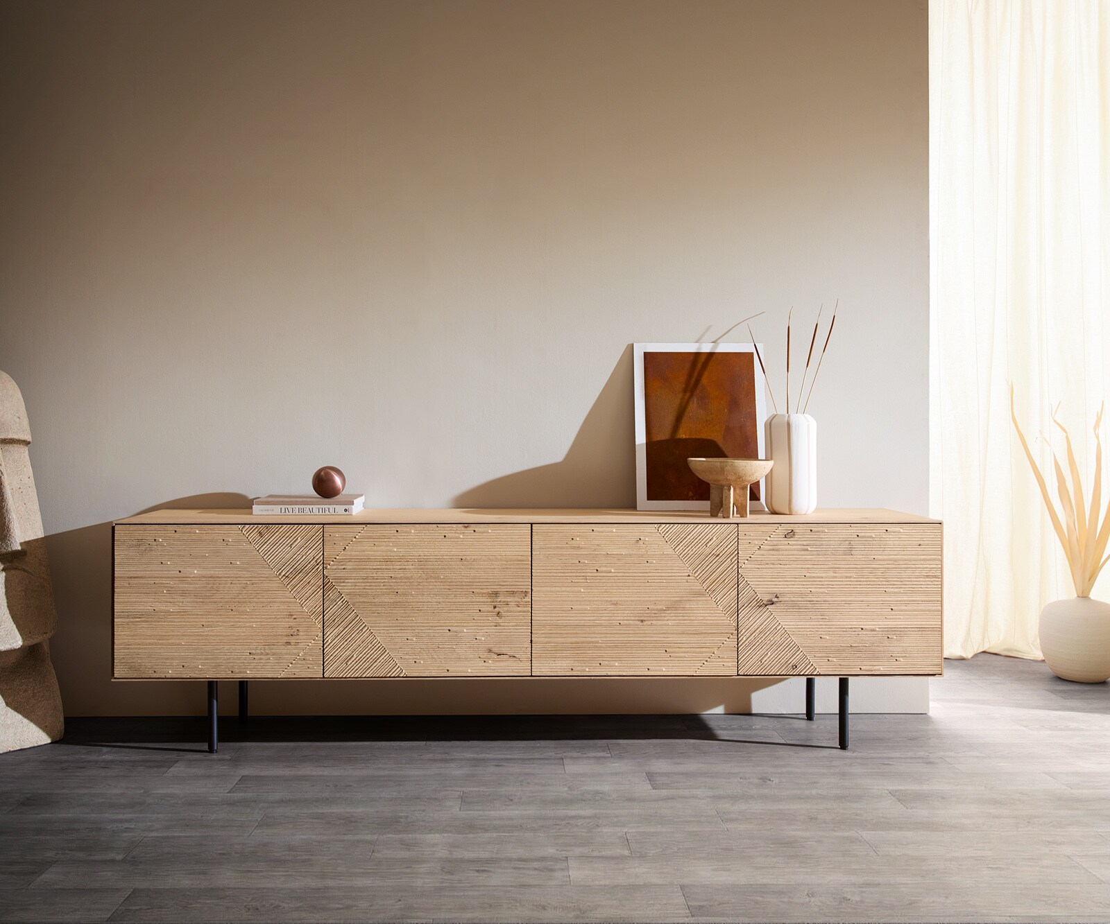 Lowboard Tereos 220 cm Eiche Natur 3D Effekt 4 Türen Rundfuß Metall Schwarz 1