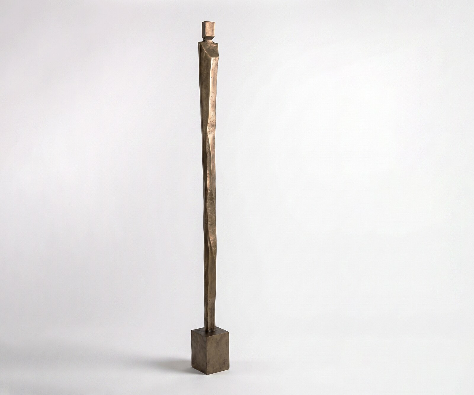 Figur Statera B17 x T16 x H190 cm Aluminium Aurum Satin Handgemacht