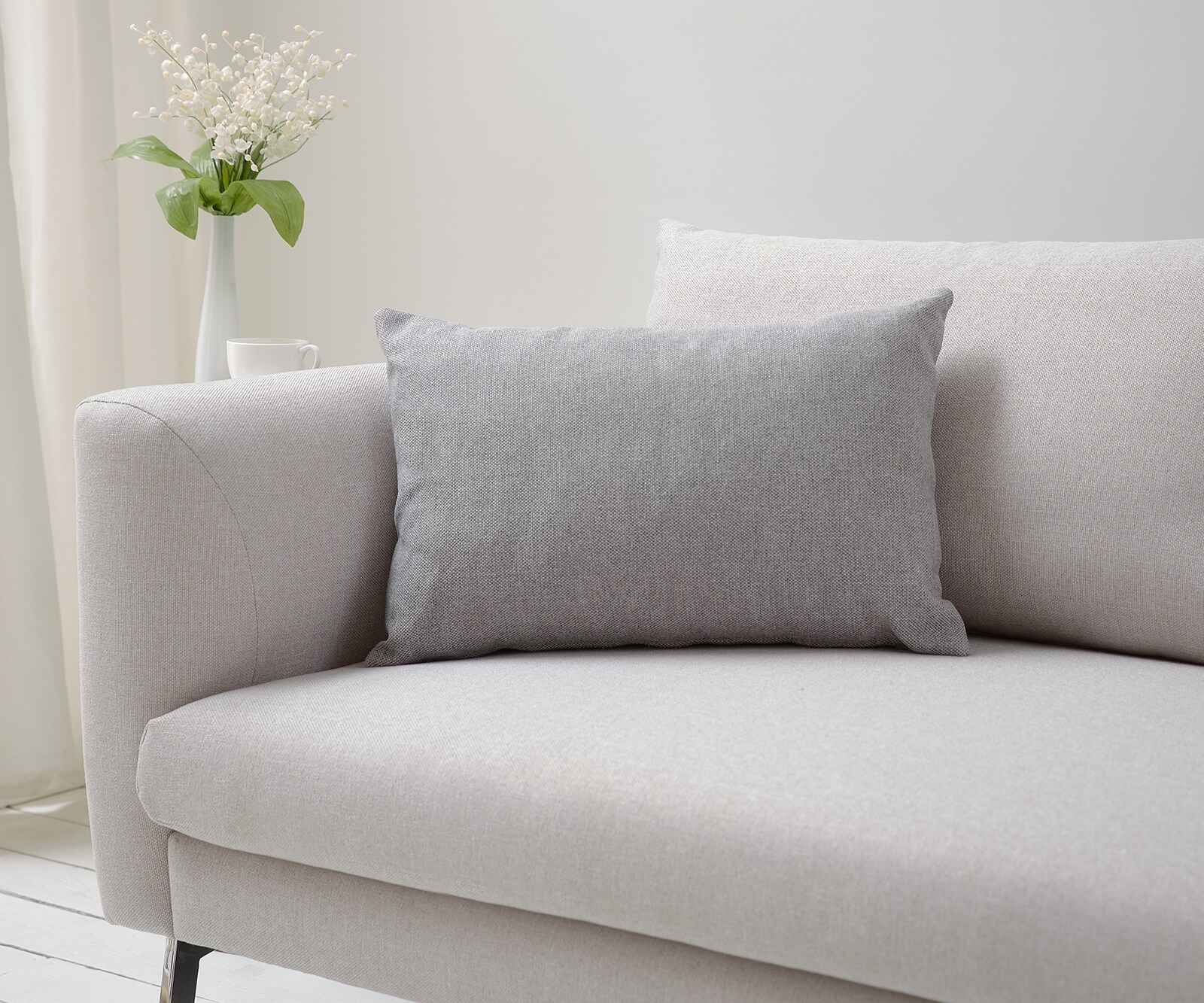 Coussin Dalma 60x40 cm tissu plat gris