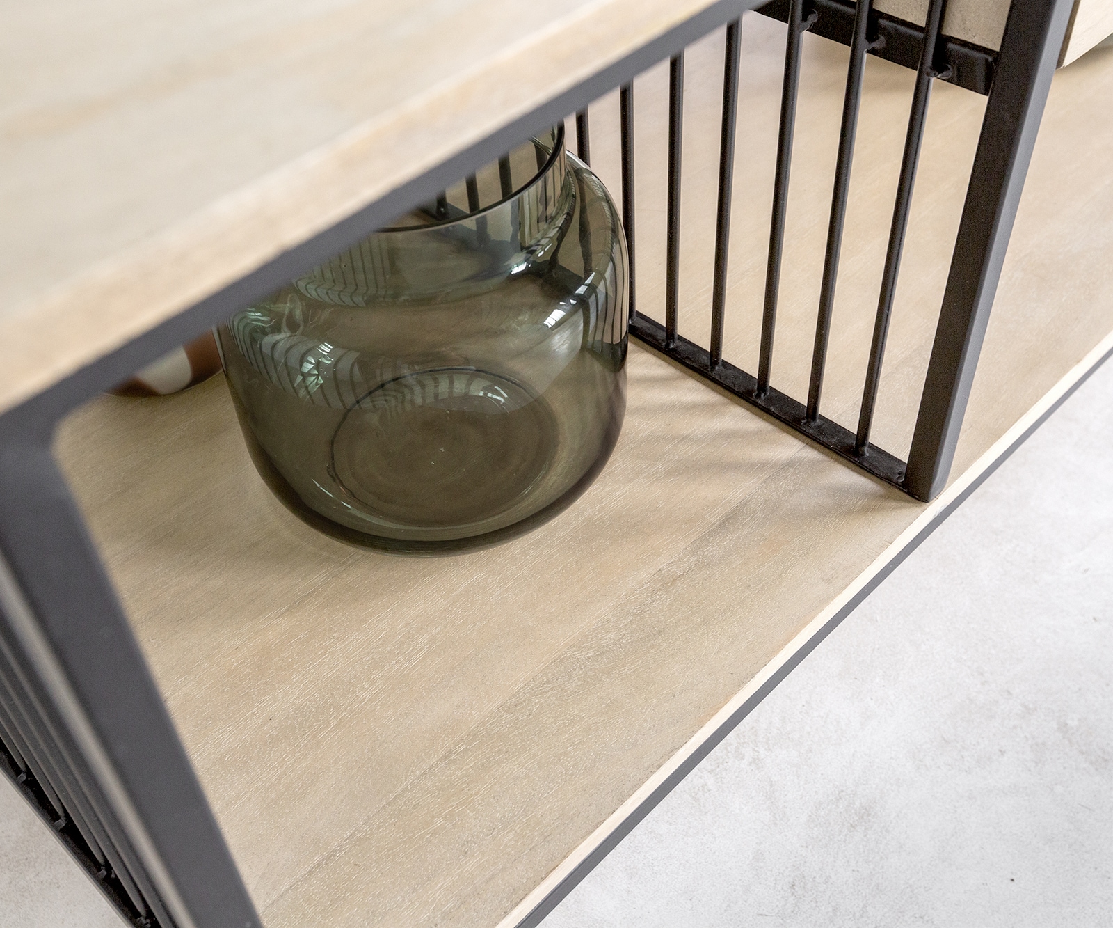 Couchtisch Libina 120x60 cm Mango White Wash Metall Schwarz 2 Schubladen 6 Couchtisch Libina 120x60 cm Mango White Wash Metall Schwarz 2 Schubladen 6