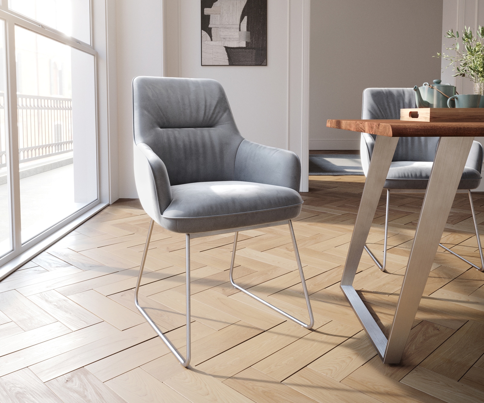 Esszimmerstuhl Zelia-Flex mit Armlehnen Samt Grau Kufengestell Edelstahl Taschenfederkern Esszimmerstuhl Zelia-Flex mit Armlehnen Samt Grau Kufengestell Edelstahl Taschenfederkern