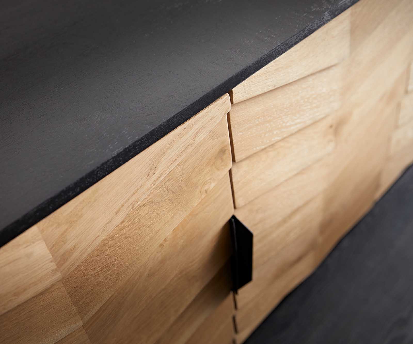 Meuble-TV Muvi 200 cm chêne naturel manguier noir métal noir 2 portes 2 compartiments 2