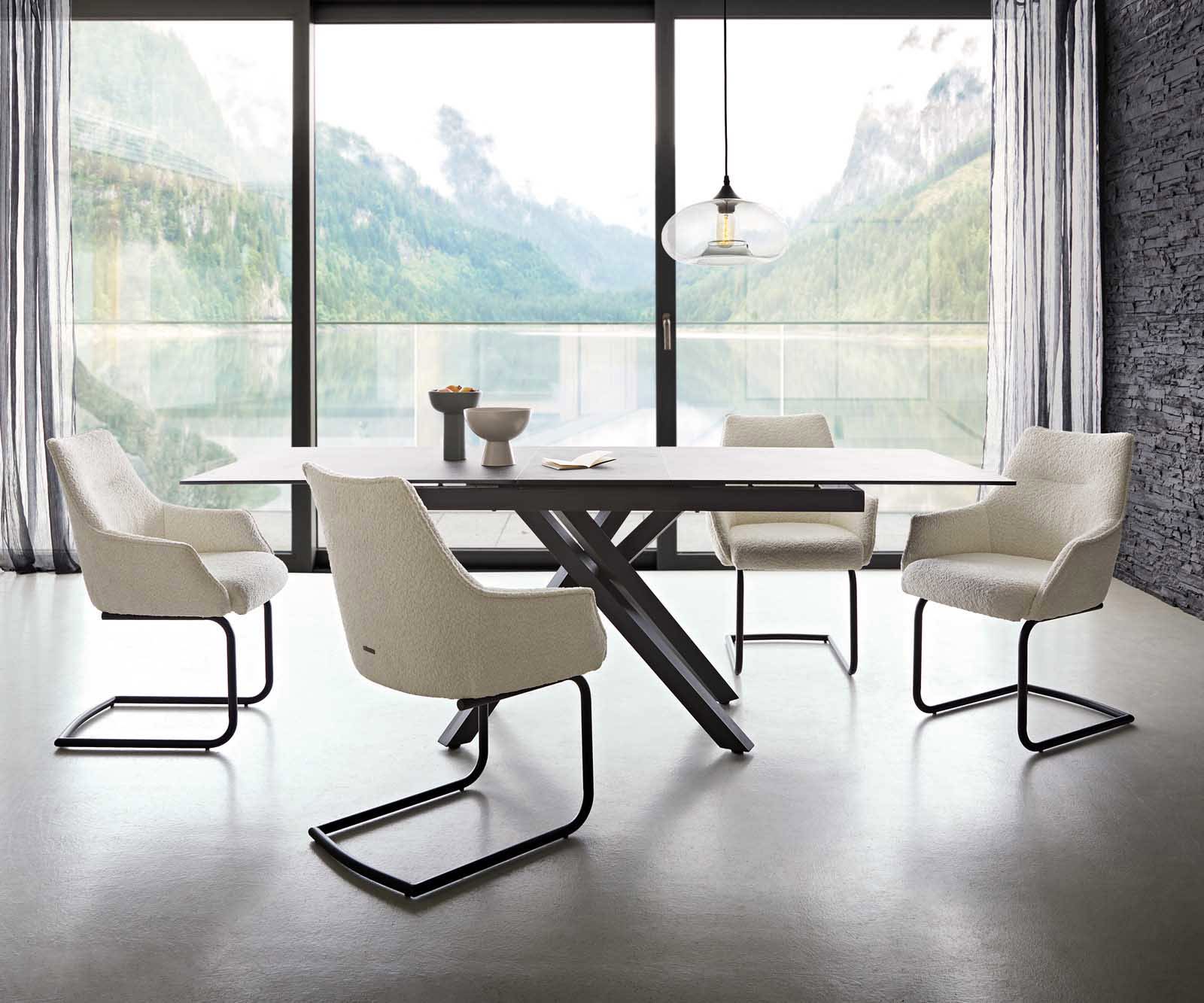 Freischwinger Alja-Flex mit Armlehnen Bouclé Weiß Freischwinger rund Schwarz Taschenfederkern 3 Freischwinger Alja-Flex mit Armlehnen Bouclé Weiß Freischwinger rund Schwarz Taschenfederkern 3