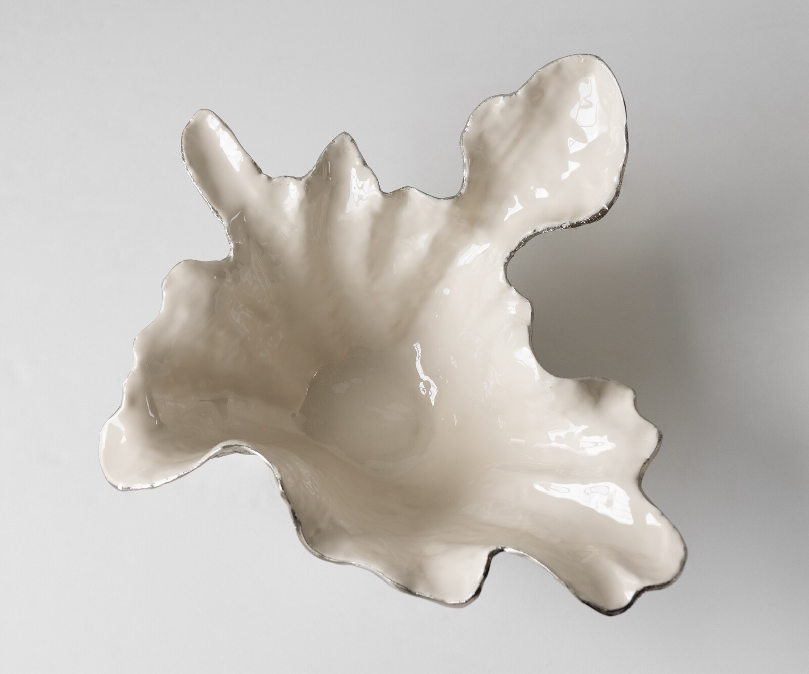 Schale Liora B52 x T51 x H21 cm Aluminium Platin Opal Handgemacht 2