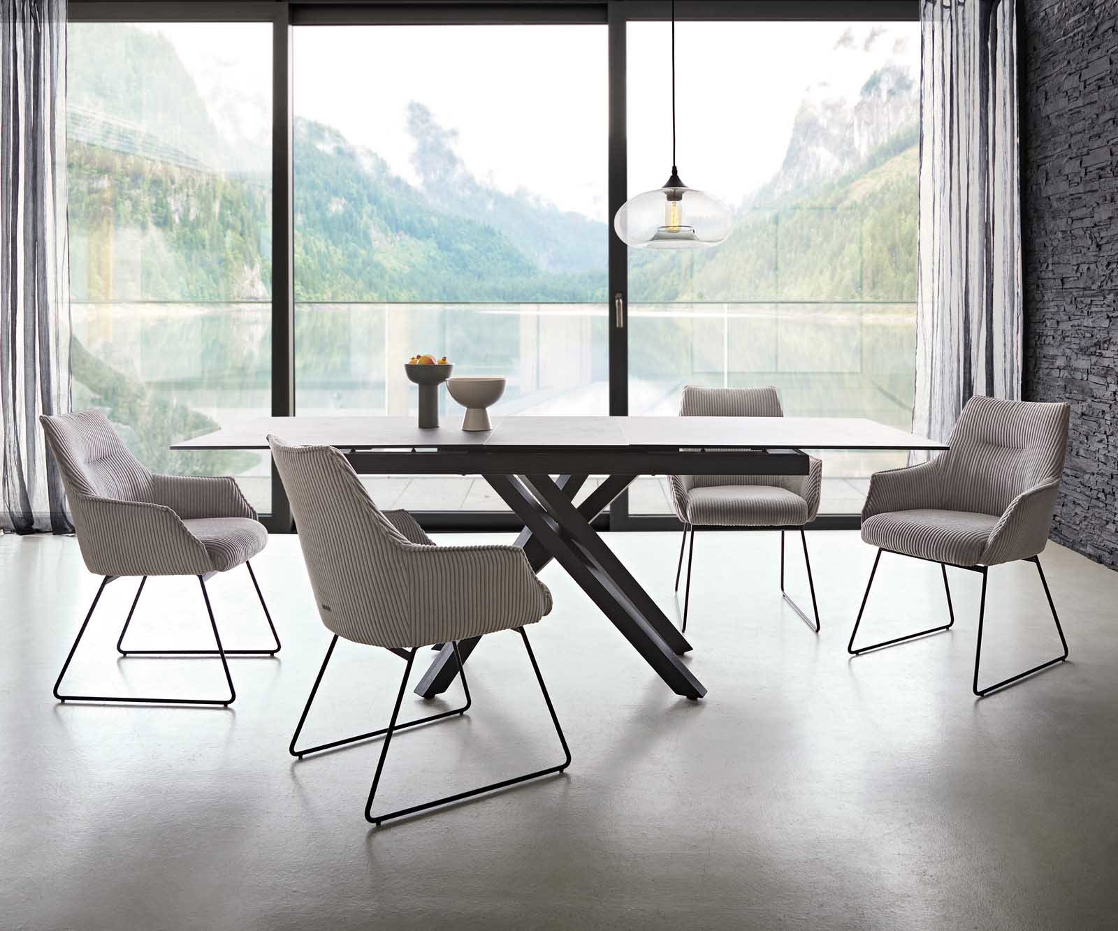 Esszimmerstuhl Alja-Flex mit Armlehnen Cord Silbergrau Kufengestell Schwarz Taschenfederkern 3 Esszimmerstuhl Alja-Flex mit Armlehnen Cord Silbergrau Kufengestell Schwarz Taschenfederkern 3