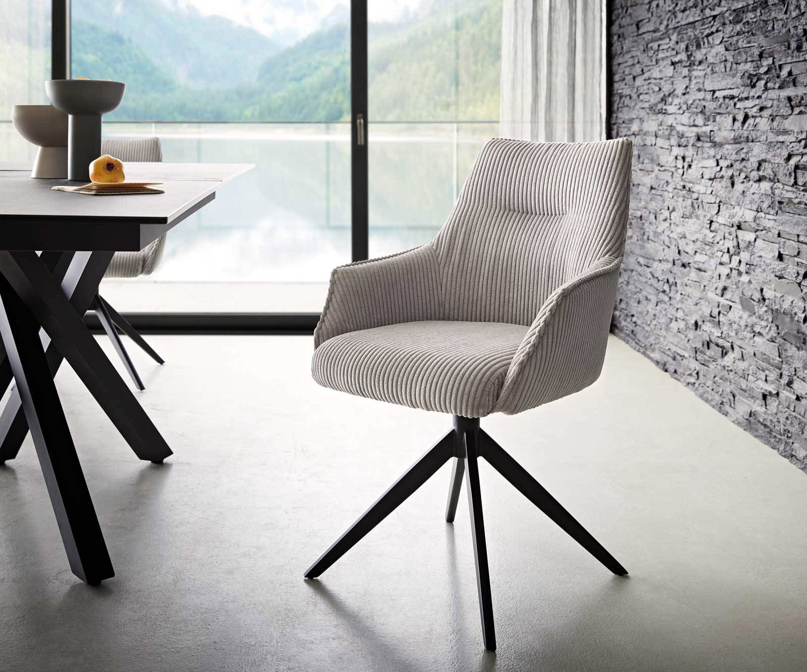 Drehstuhl Alja-Flex mit Armlehnen Cord Silbergrau Kreuzgestell breit Schwarz 360° drehbar Taschenfederkern 1