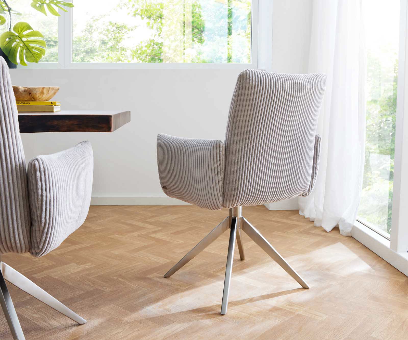 Drehstuhl Jova-Flex mit Armlehnen Cord Silbergrau Kreuzgestell breit Edelstahl 360° drehbar Taschenfederkern 4