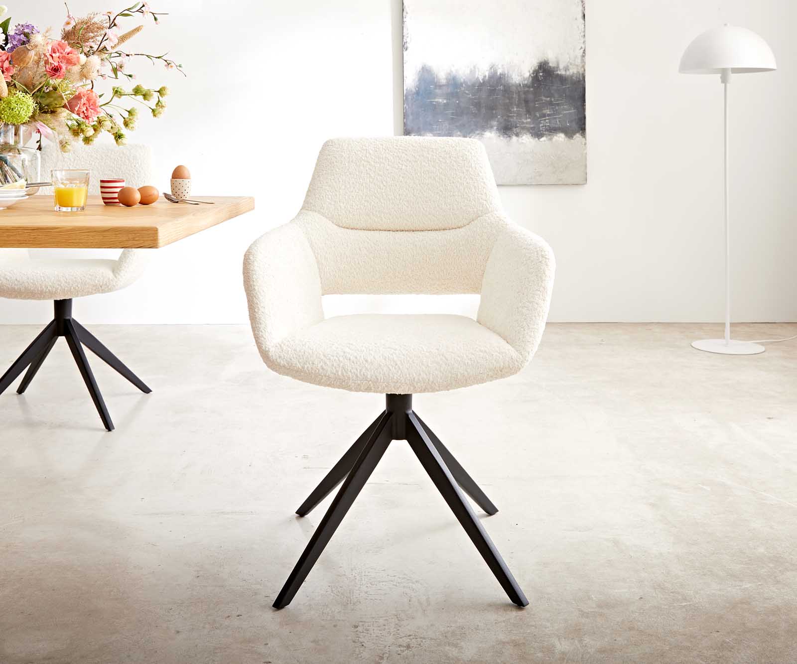 Drehstuhl Yago-Flex mit Armlehnen Bouclé Weiß Kreuzgestell breit Schwarz 360° drehbar Taschenfederkern 1 Drehstuhl Yago-Flex mit Armlehnen Bouclé Weiß Kreuzgestell breit Schwarz 360° drehbar Taschenfederkern 1