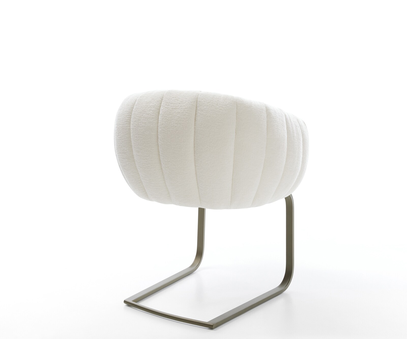Cantilever Jada-Flex bouclé doux beige pied cantilever plat aspect titane ressorts ensachés 5