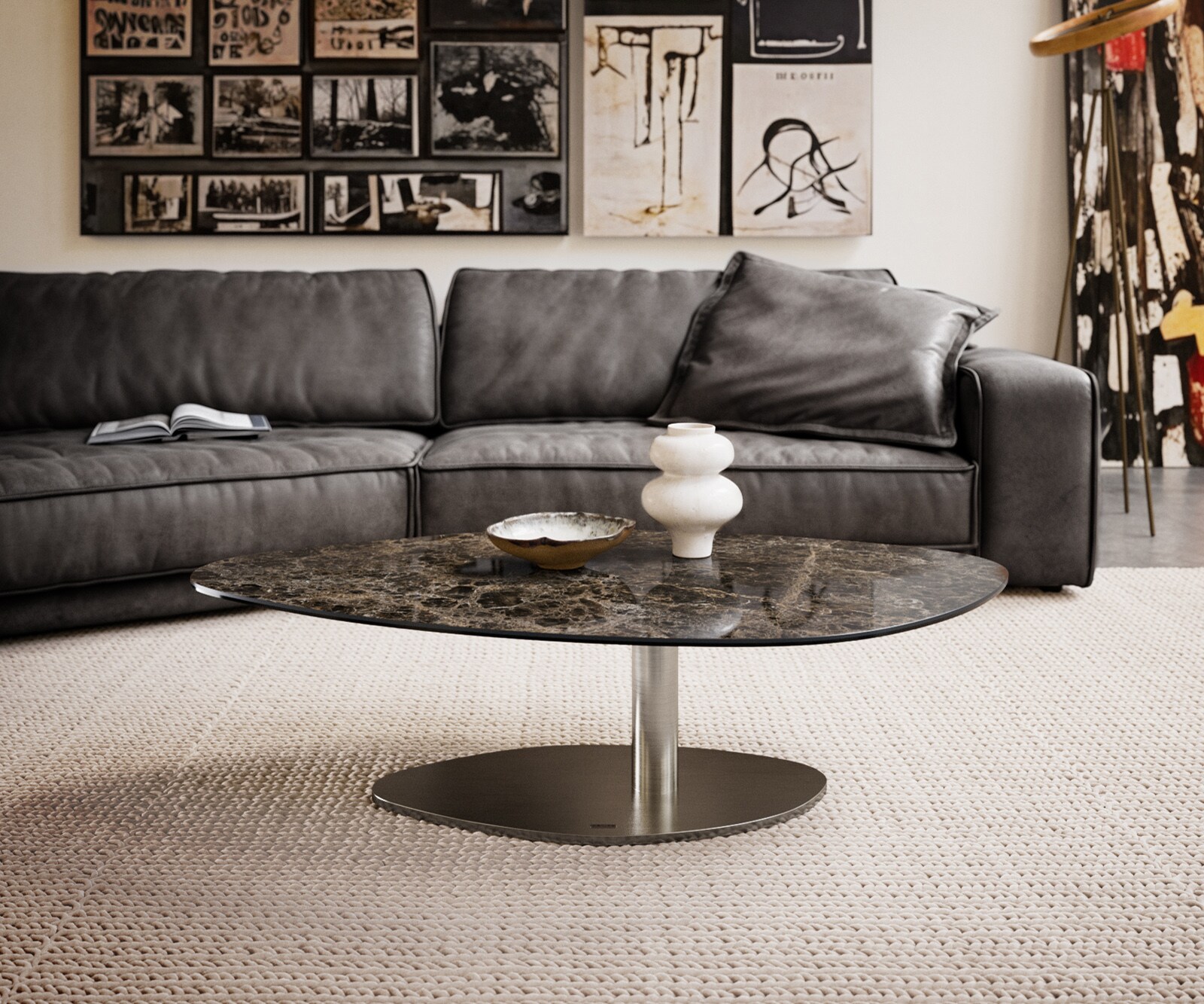 Couchtisch Edge Organisch 140x76 cm Keramik Laminam® Emperador Extra Lucidato Dunkelbraun Vibany Edelstahl gebürstet