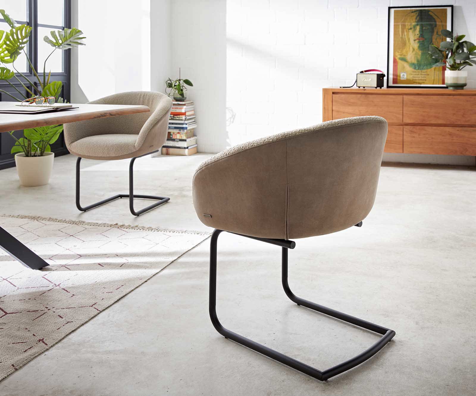 Cantilever Vinka-Flex avec accoudoirs tissu mixte couleur boue pied cantilever rond noir ressorts ensachés 5
