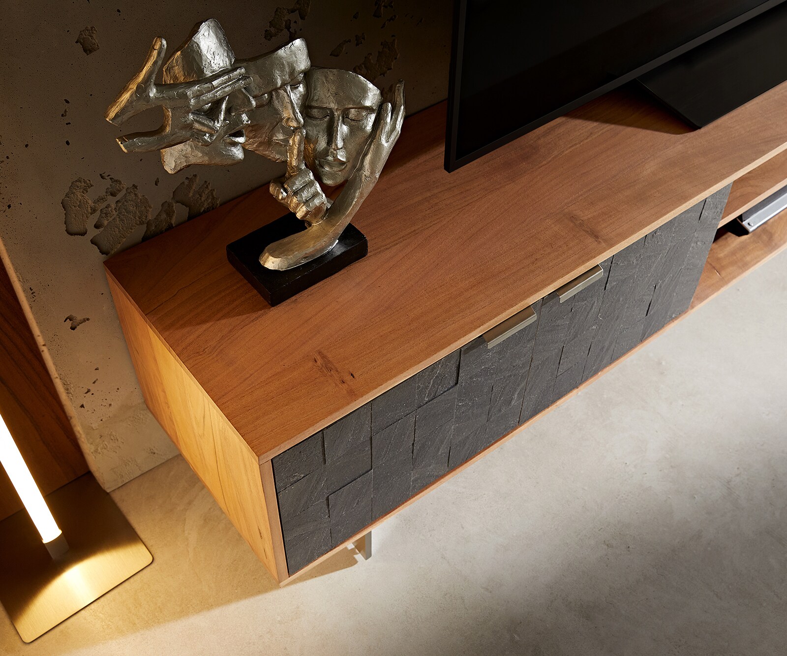 Meuble-TV Teele 240 cm acacia naturel ardoise 4 portes pied flottant inoxydable 3