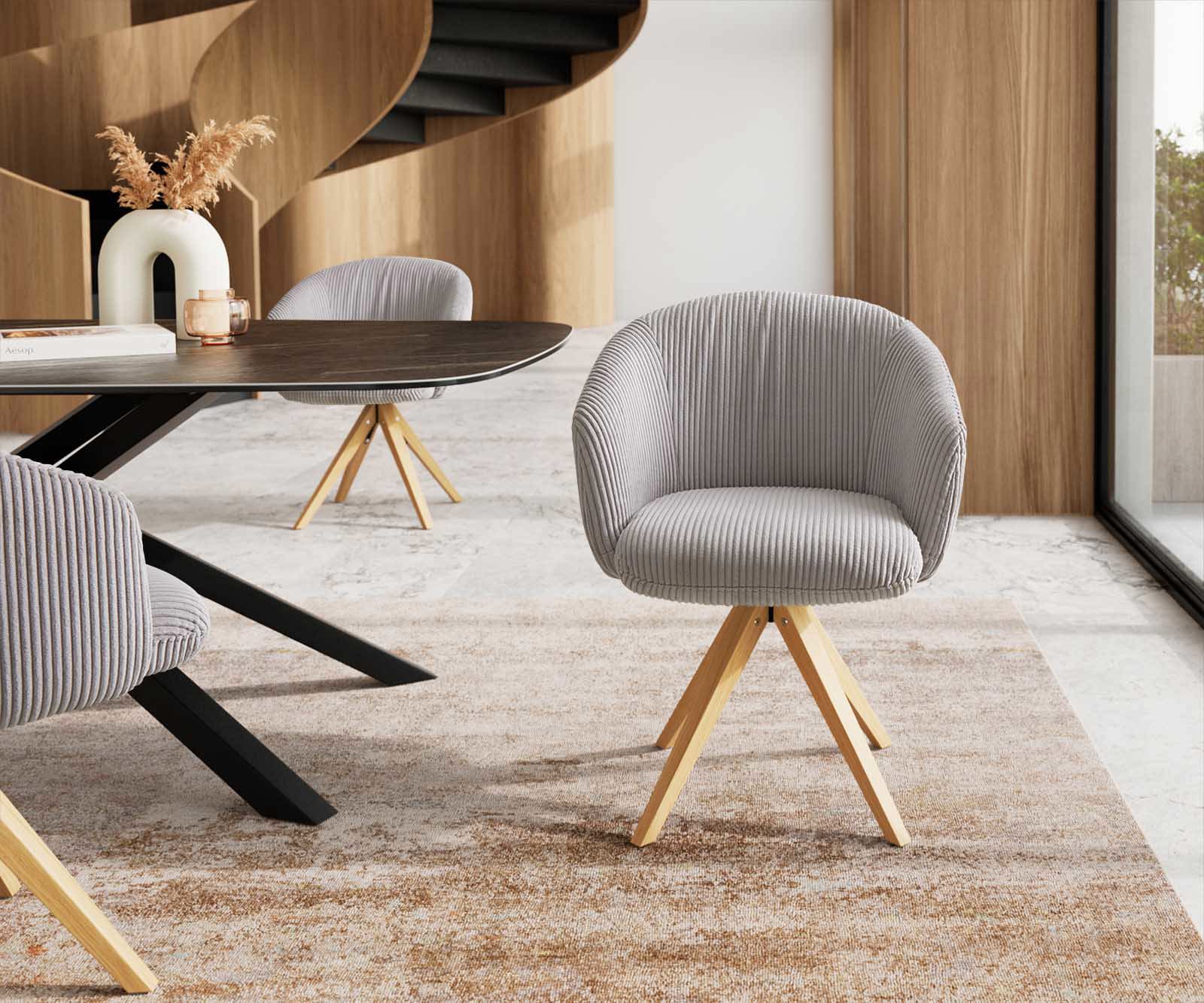 Chaise-pivotante Caja-Flex avec accoudoirs côtelé gris argenté pied en bois angulaire naturel pivotement sur 180° ressorts ensachés 1