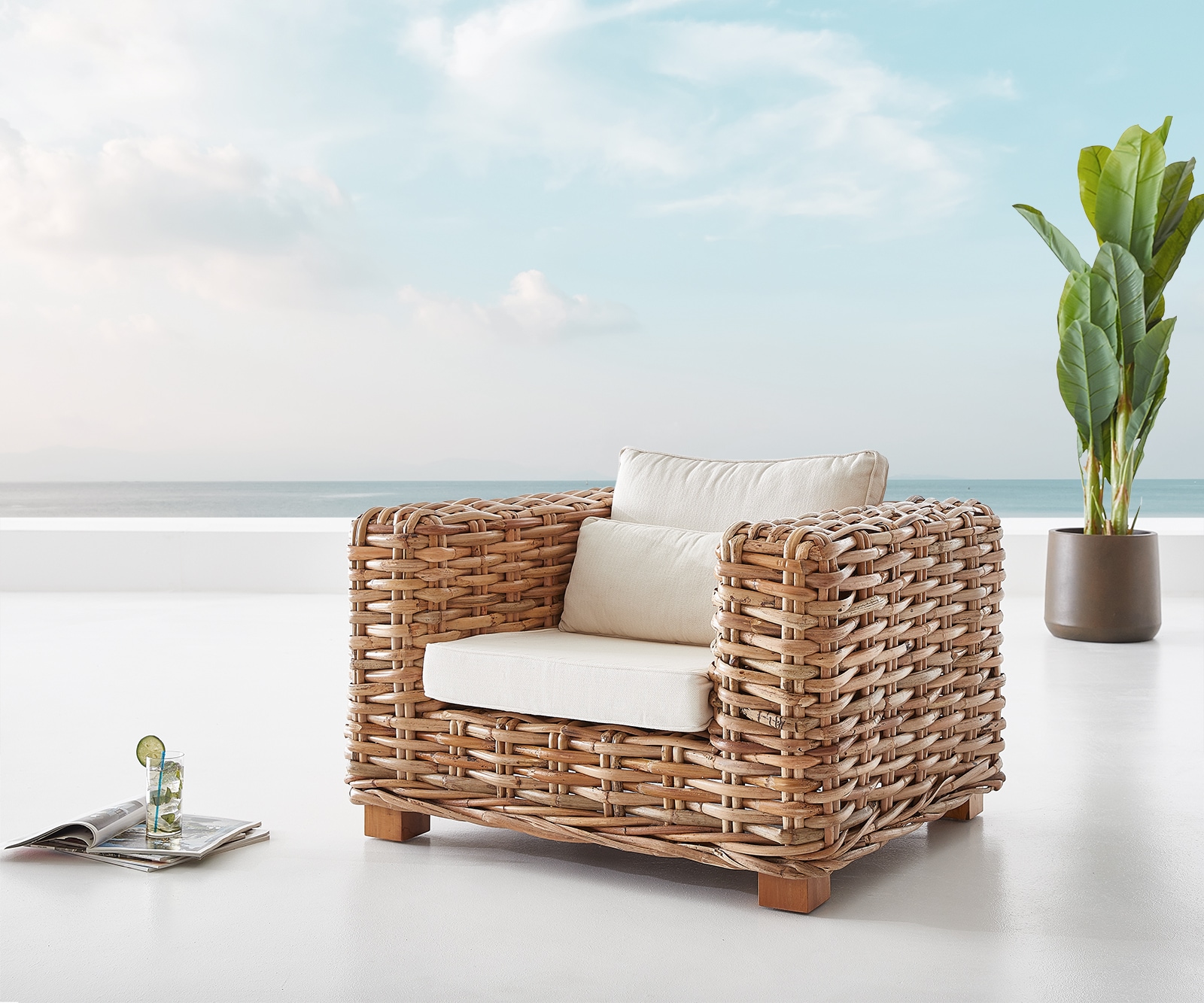 Loungesessel Nizza natur aus Rattan mit Kissen outdoor 1 Loungesessel Nizza natur aus Rattan mit Kissen outdoor 1