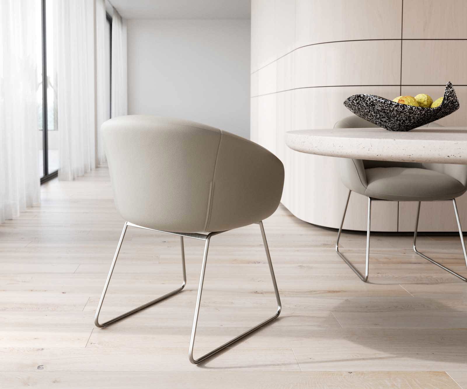 Chaise-de-salle-à-manger Vinka-Flex avec accoudoirs cuir de vache couleur boue pied trapèze acier inoxydable brossé ressorts ensachés 4