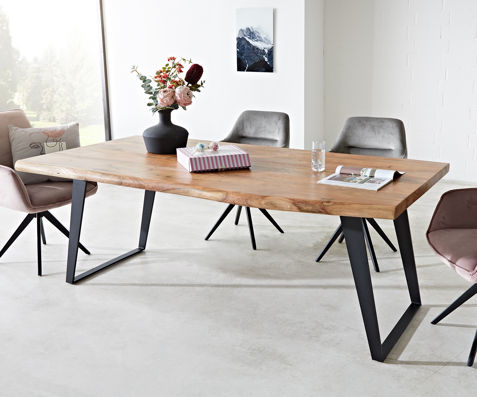 Esstisch Edge 200x100 XL Akazie Natur Metall Schräg Live-Edge Esstisch Edge 200x100 XL Akazie Natur Metall Schräg Live-Edge