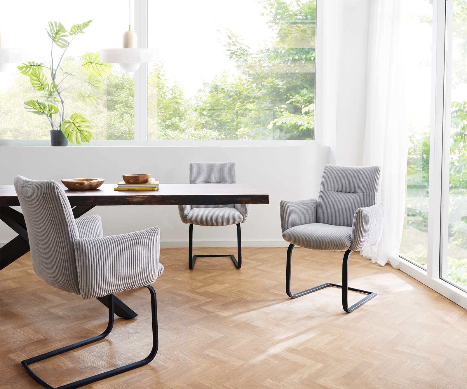 Cantilever Jova-Flex avec accoudoirs côtelé gris argenté pied cantilever plat noir ressorts ensachés 5 Cantilever Jova-Flex avec accoudoirs côtelé gris argenté pied cantilever plat noir ressorts ensachés 5