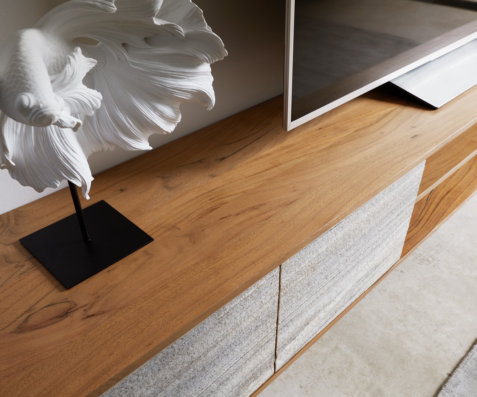 Lowboard Kleo 220 cm Akazie Natur 4 Türen V-Fuß Edelstahl 3 Lowboard Kleo 220 cm Akazie Natur 4 Türen V-Fuß Edelstahl 3