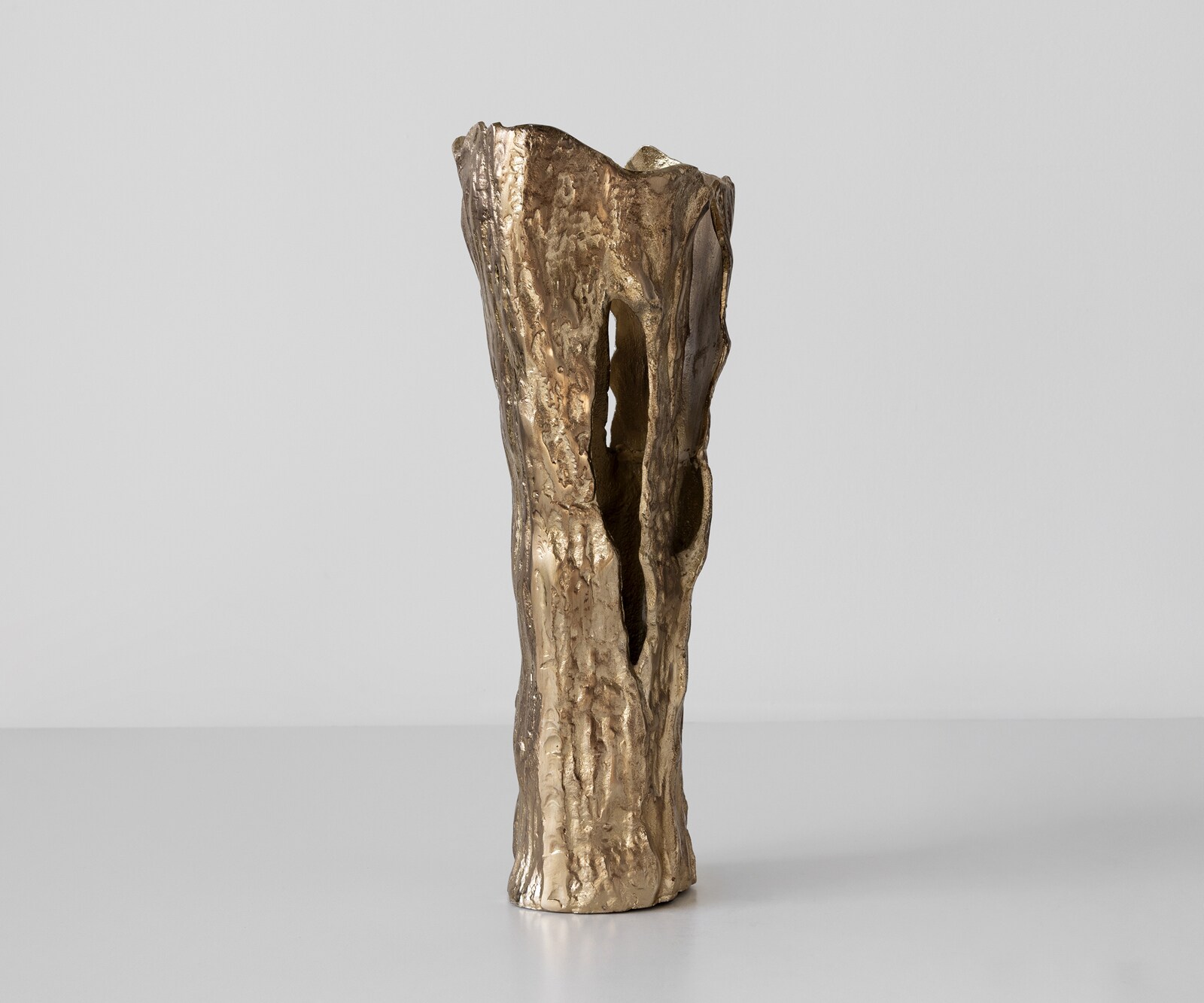 Vase Cortana B31 x T22 x H63 cm Aluminium Champagner Handgemacht 1