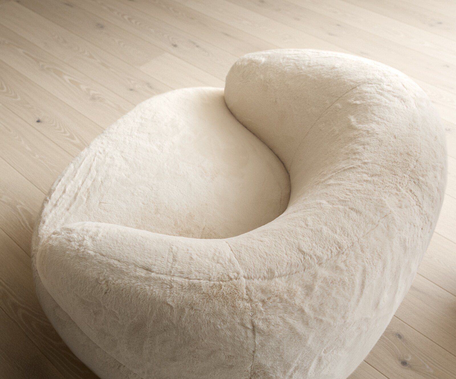 Loungesessel Nova 88x88 cm Plüsch Creme-Weiß 3