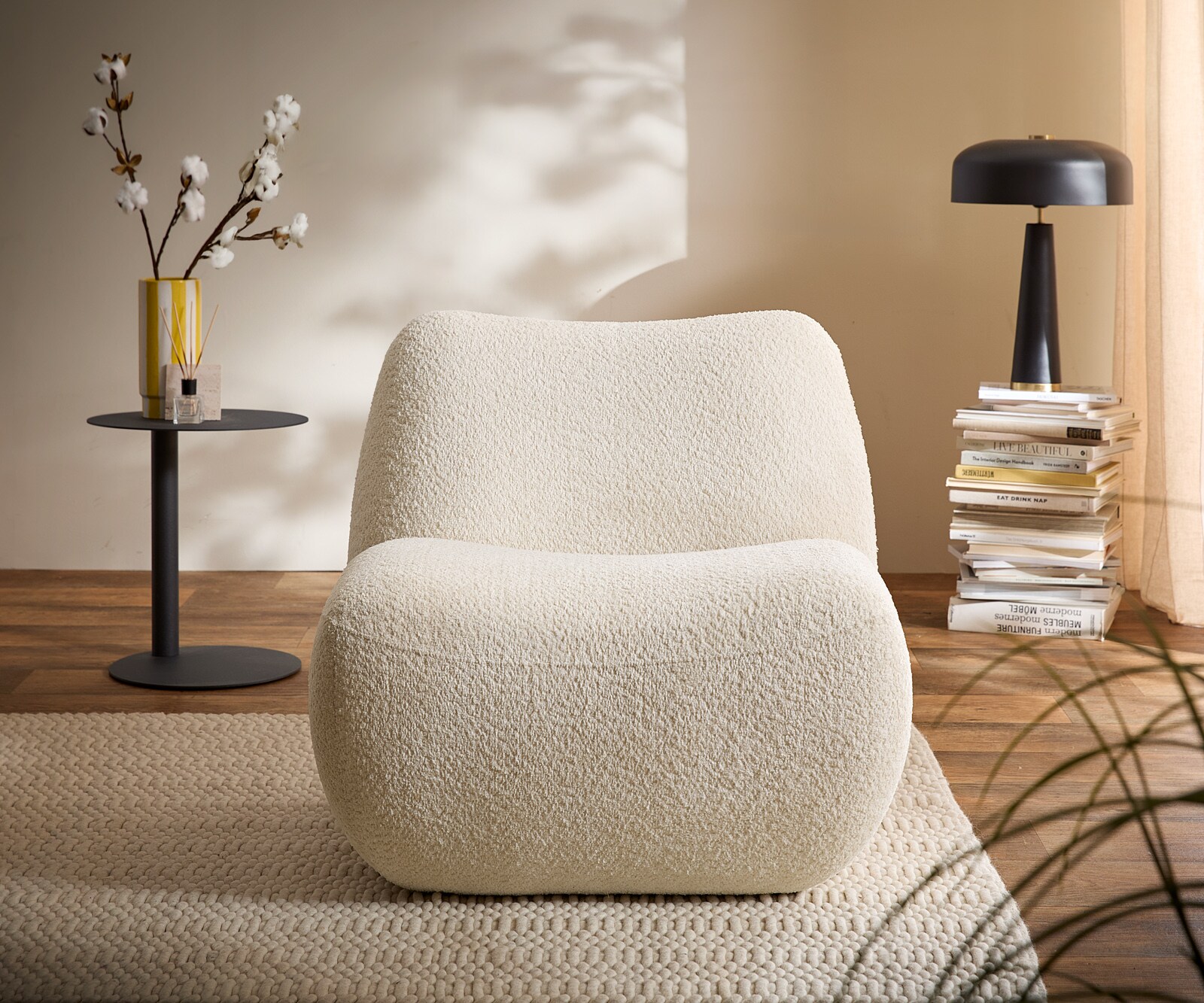 Fauteuil-lounge Zena 75 x 85 cm bouclé blanc 1