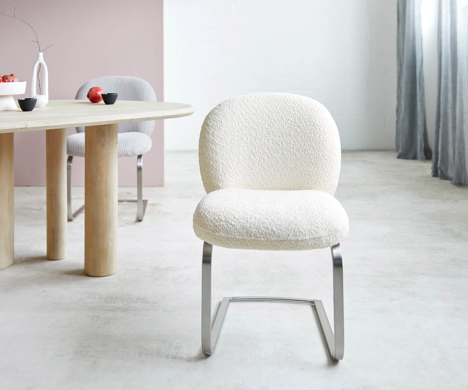 Freischwinger Nube-Flex Bouclé Weiß Freischwinger flach Edelstahl Taschenfederkern 2