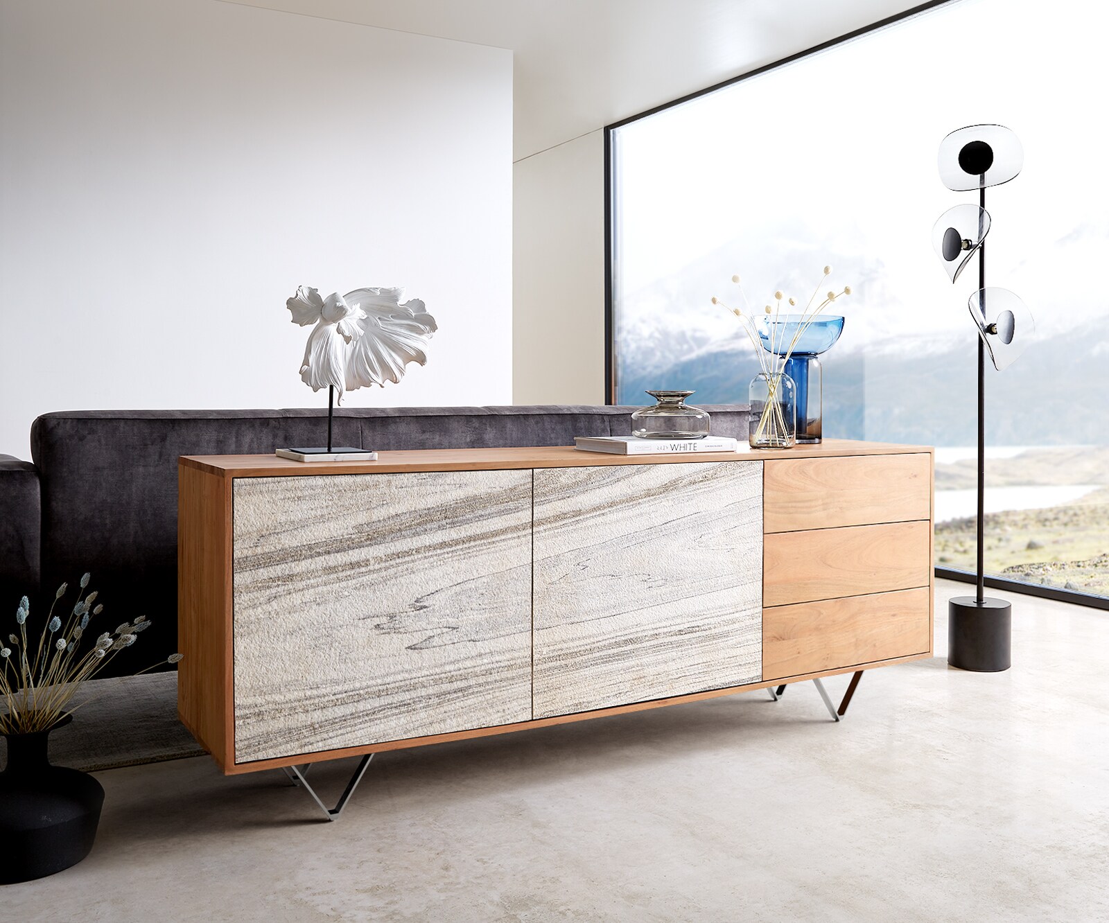 Commode Kleo 175 cm acacia naturel 4 portes pieds en V inox 1