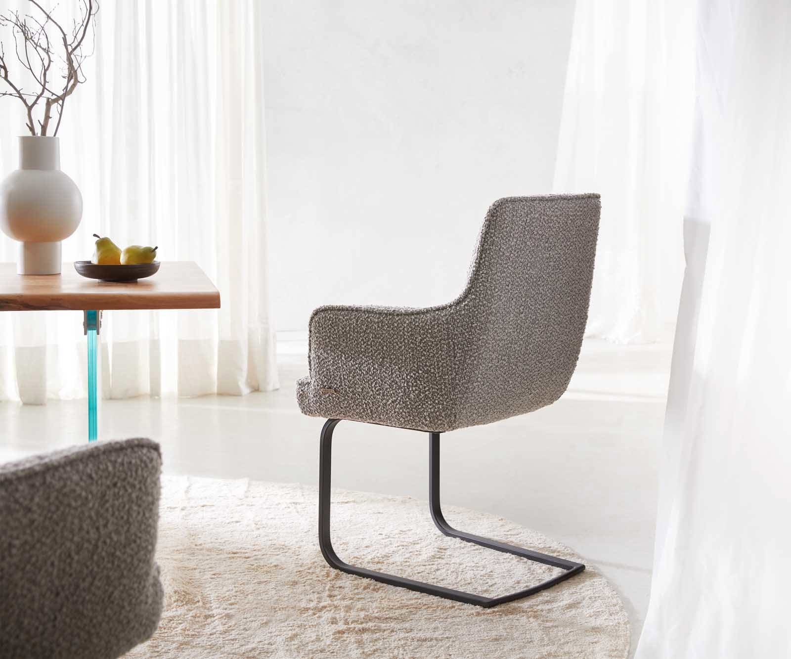 Freischwinger Heira-Flex mit Armlehnen Bouclé Silbergrau Freischwinger flach Schwarz Taschenfederkern 4 Freischwinger Heira-Flex mit Armlehnen Bouclé Silbergrau Freischwinger flach Schwarz Taschenfederkern 4