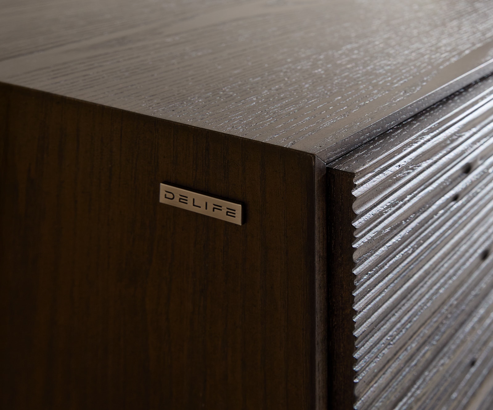 Sideboard Tereos 200 cm Esche Dunkelbraun 3D Effekt 4 Türen Rundfuß Metall Schwarz 3 Sideboard Tereos 200 cm Esche Dunkelbraun 3D Effekt 4 Türen Rundfuß Metall Schwarz 3