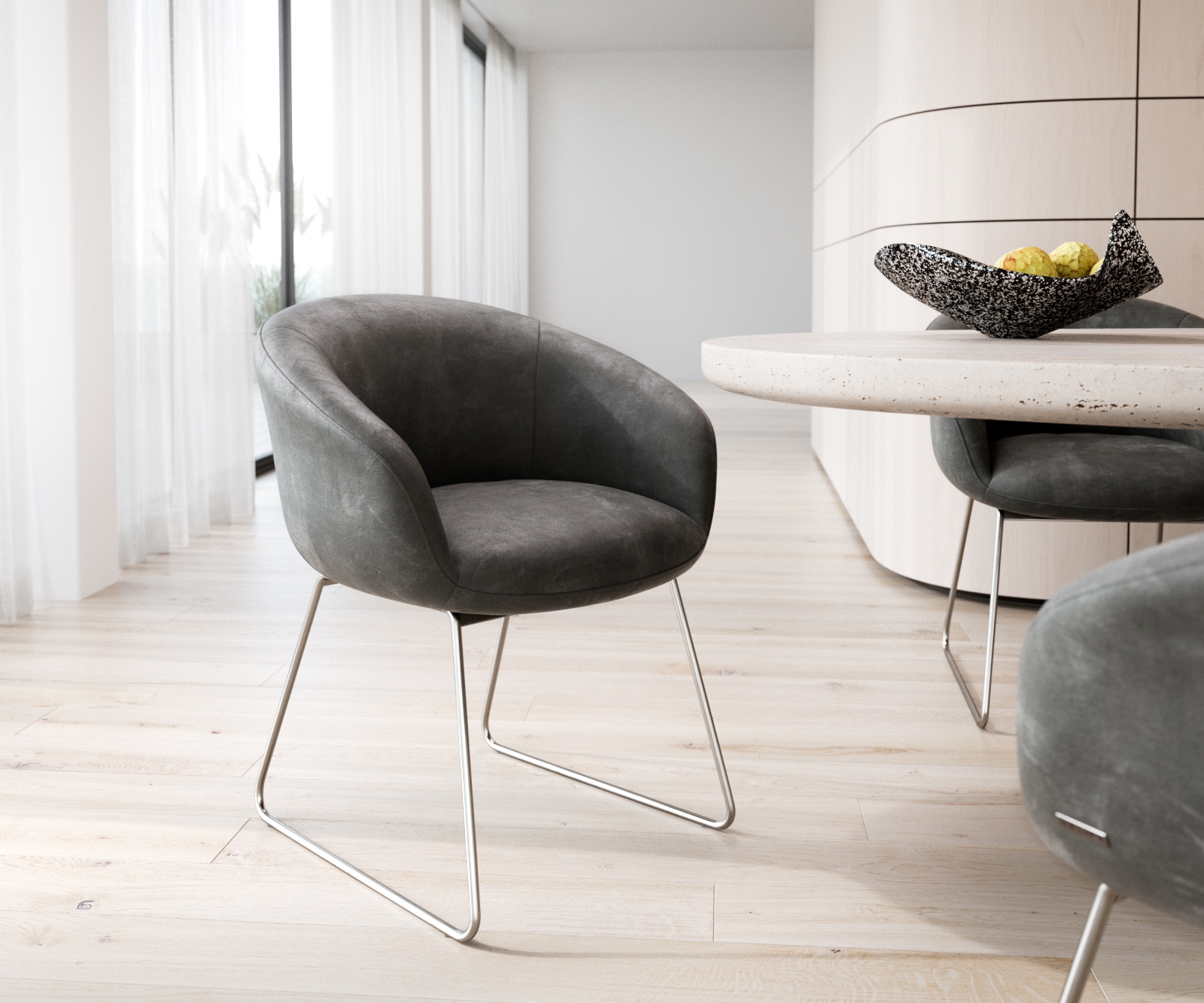 Chaise-pivotante Vinka-Flex avec accoudoirs bouclé blanc pied croisé large noir ressorts ensachés pivote sur 360° 3 Chaise-pivotante Vinka-Flex avec accoudoirs bouclé blanc pied croisé large noir ressorts ensachés pivote sur 360° 3