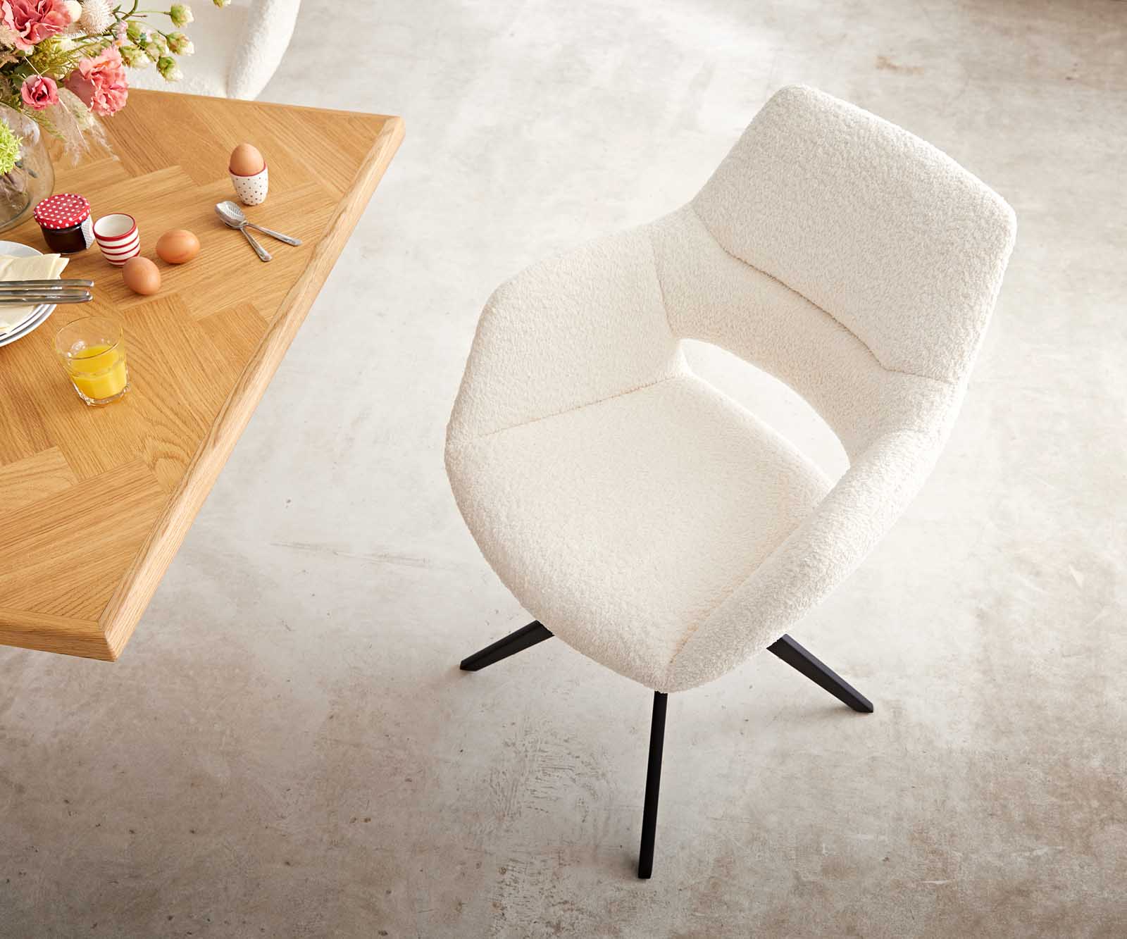 Drehstuhl Yago-Flex mit Armlehnen Bouclé Weiß Kreuzgestell breit Schwarz 360° drehbar Taschenfederkern 3 Drehstuhl Yago-Flex mit Armlehnen Bouclé Weiß Kreuzgestell breit Schwarz 360° drehbar Taschenfederkern 3