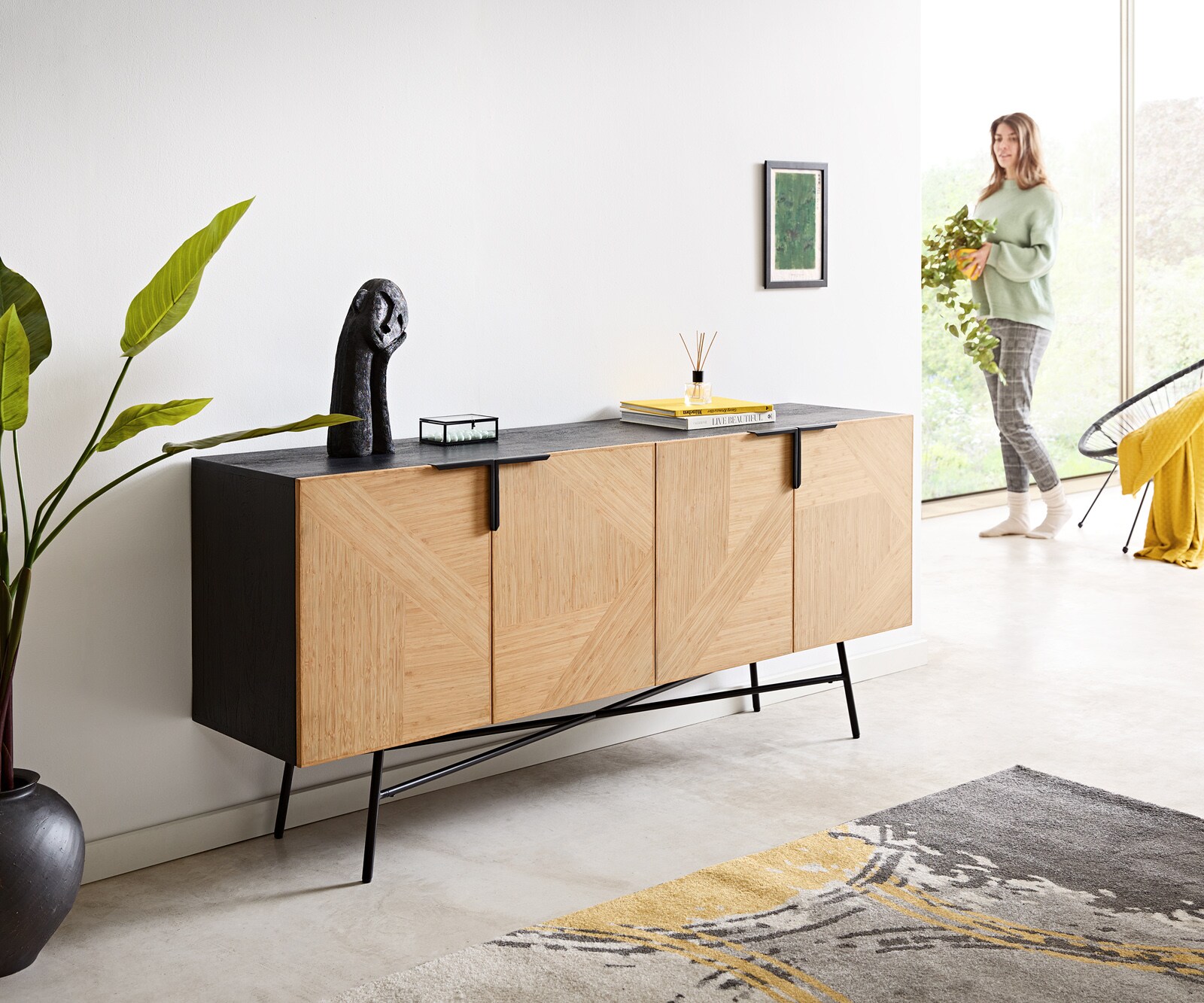 Sideboard Mikkusu 175 cm Bambus Natur Mango Schwarz 4 Türen Metall Schwarz 1