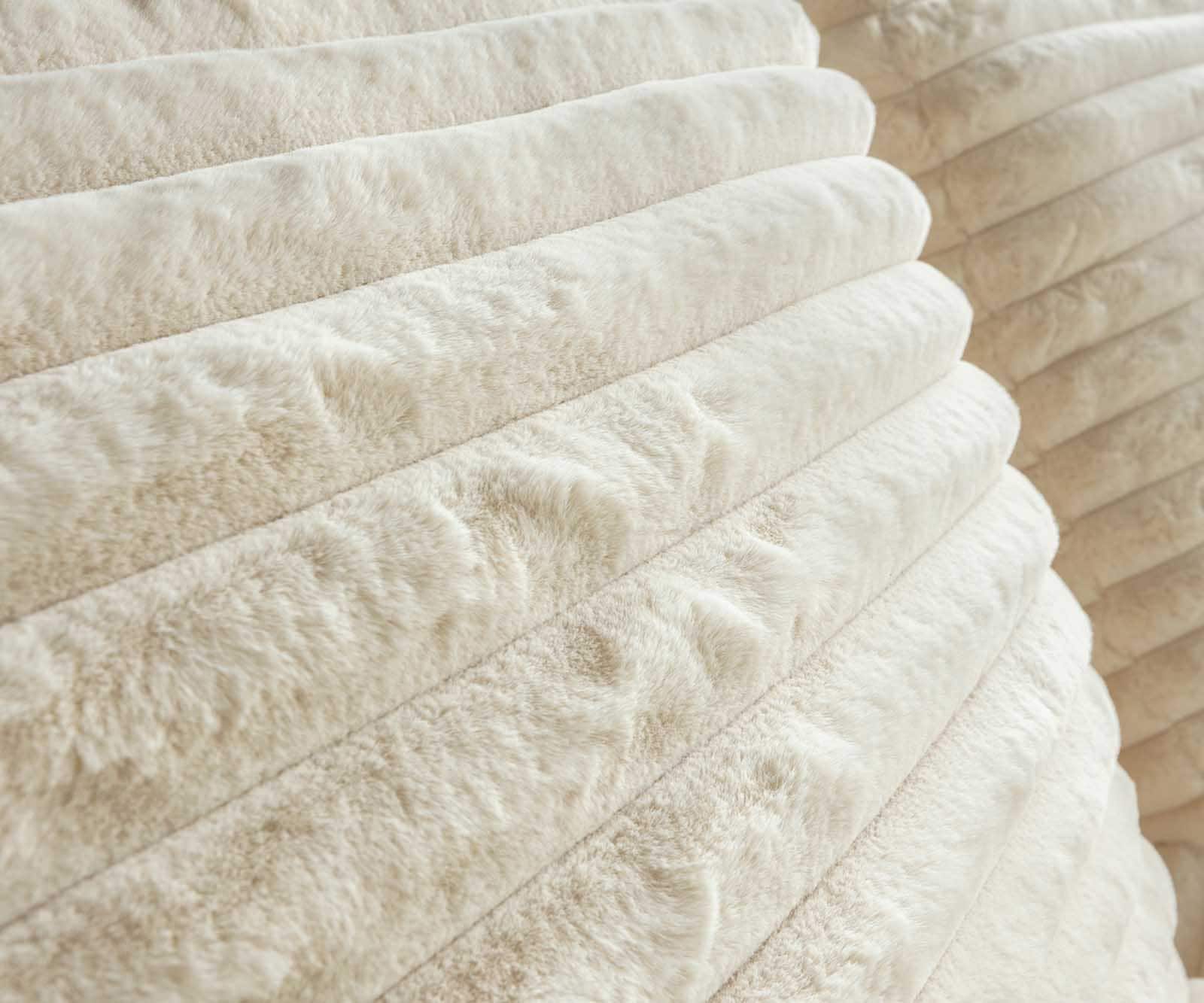 Boxspringbett Dream-Well Plüsch-Cord Beige 200x200 cm mit Taschenfederkernmatratze und Topper Visco 2 Boxspringbett Dream-Well Plüsch-Cord Beige 200x200 cm mit Taschenfederkernmatratze und Topper Visco 2