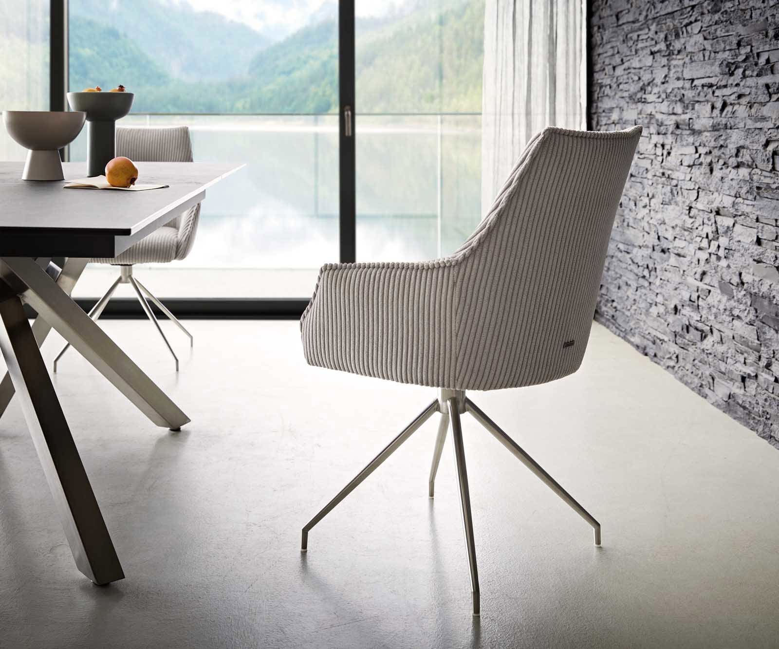 Drehstuhl Alja-Flex mit Armlehnen Cord Silbergrau Kreuzgestell konisch Edelstahl 180° drehbar Taschenfederkern 4 Drehstuhl Alja-Flex mit Armlehnen Cord Silbergrau Kreuzgestell konisch Edelstahl 180° drehbar Taschenfederkern 4