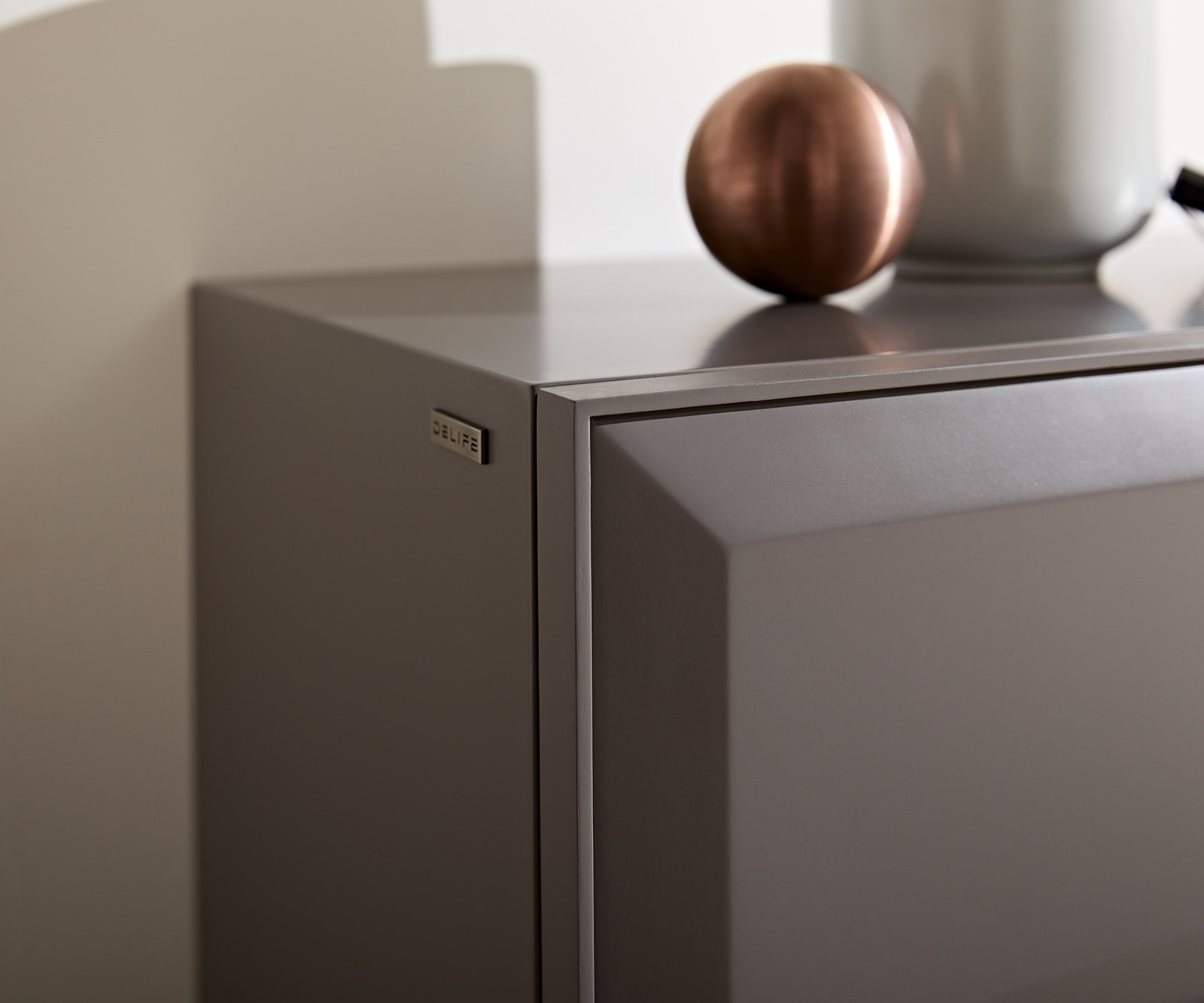 Sideboard Marellia 200 cm Grau 4 Türen Winkelfuß Metall Schwarz 6