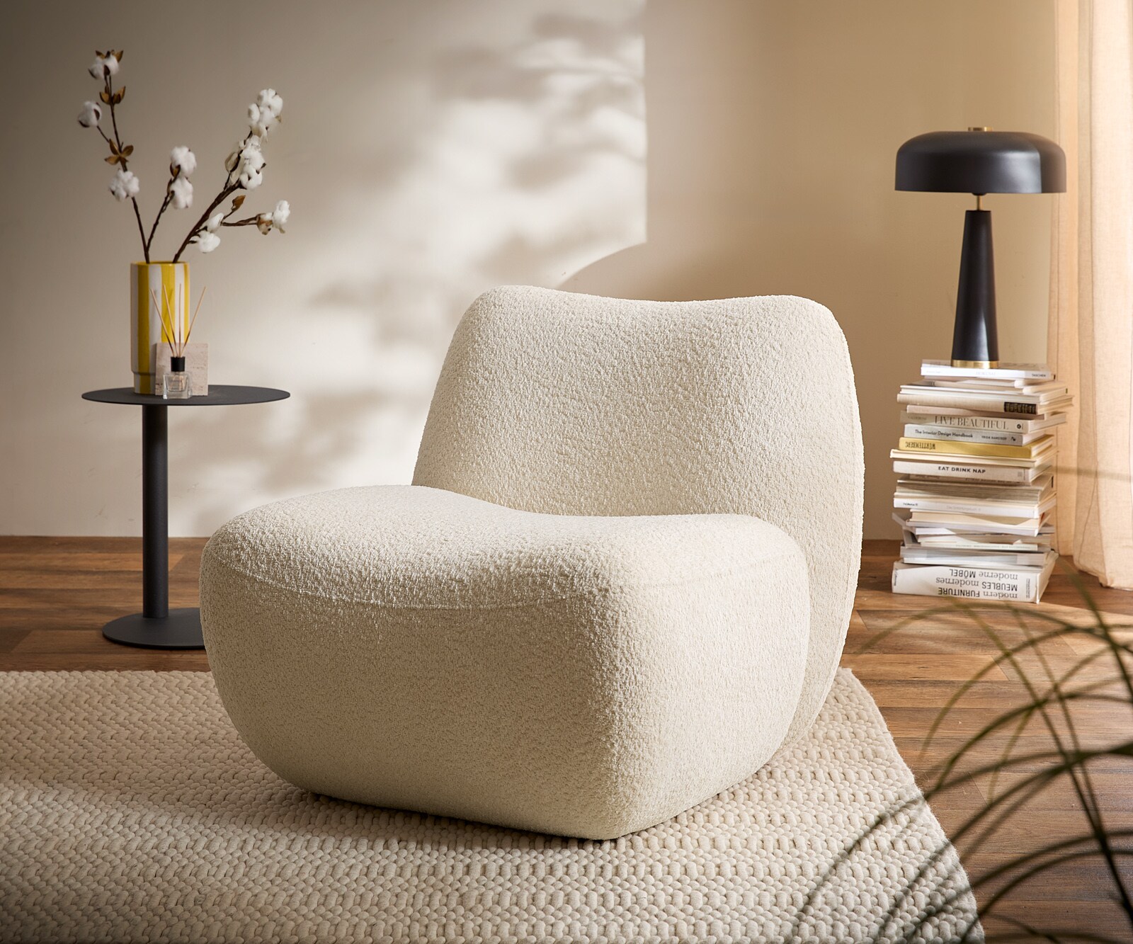 Fauteuil-lounge Zena 75 x 85 cm bouclé blanc